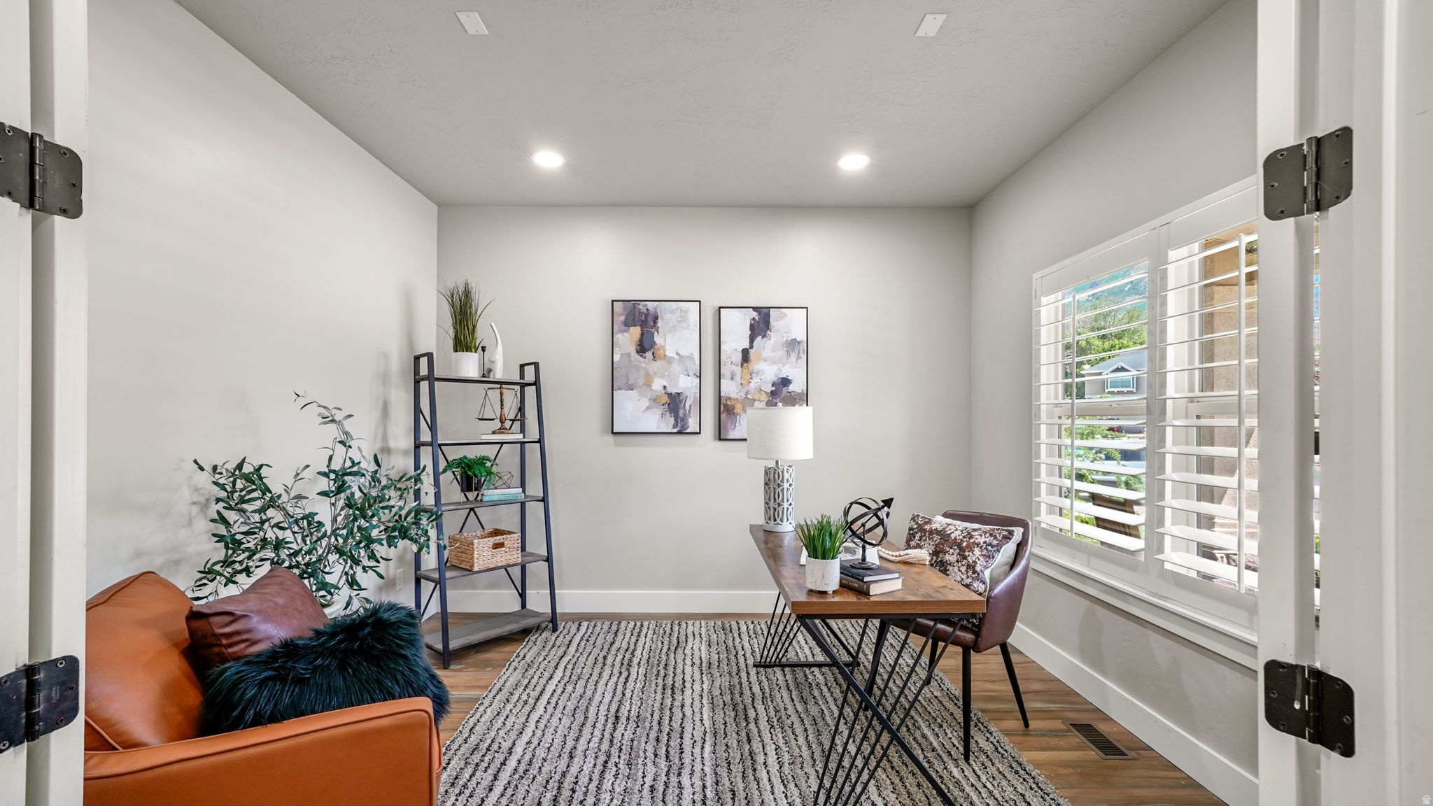 ORCHARD GROVE - Residential