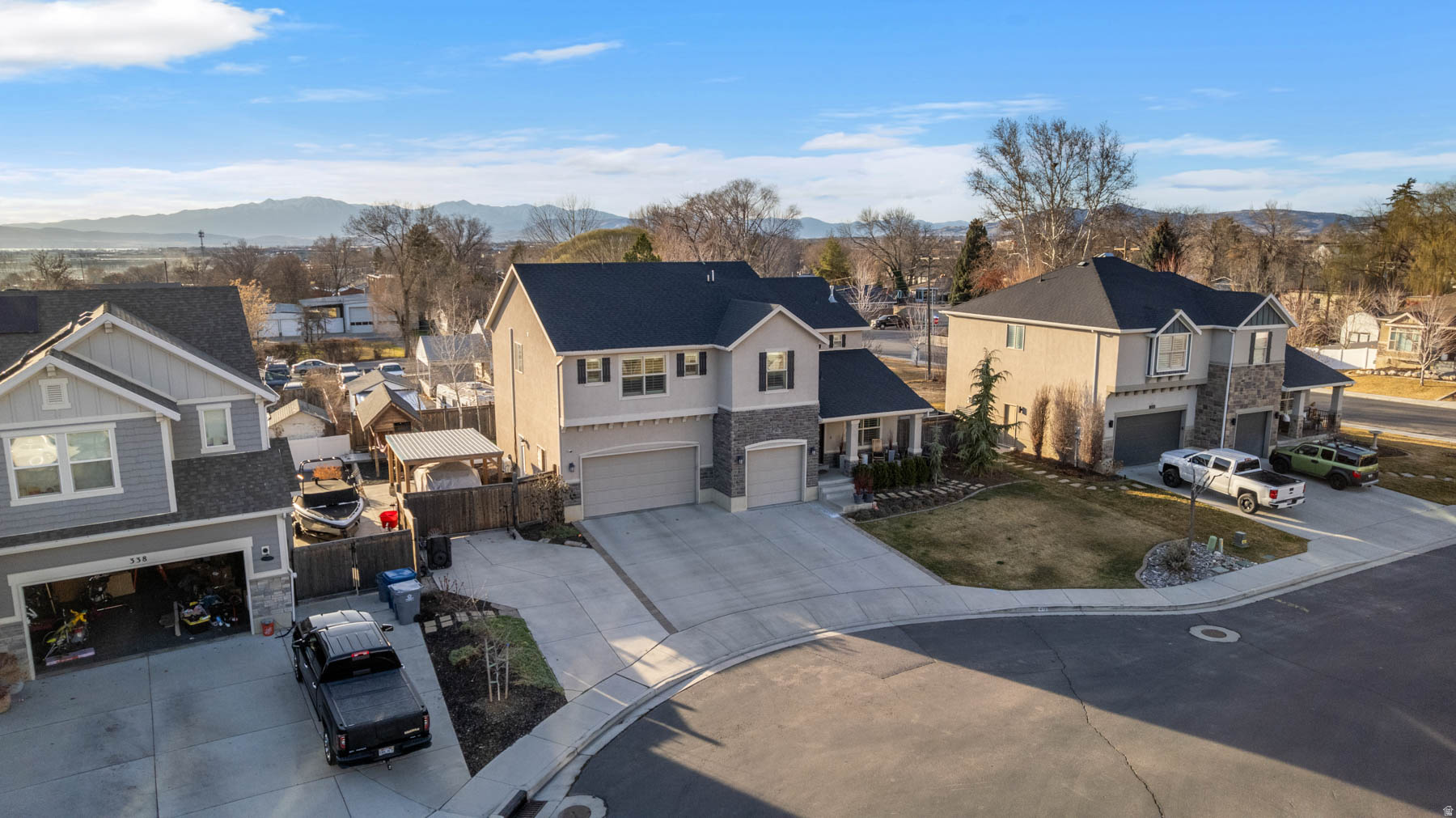 ORCHARD GROVE - Residential