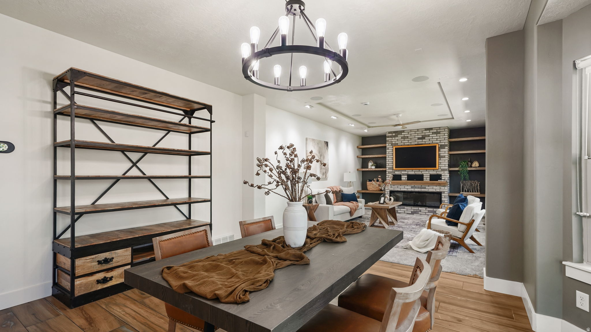 ORCHARD GROVE - Residential