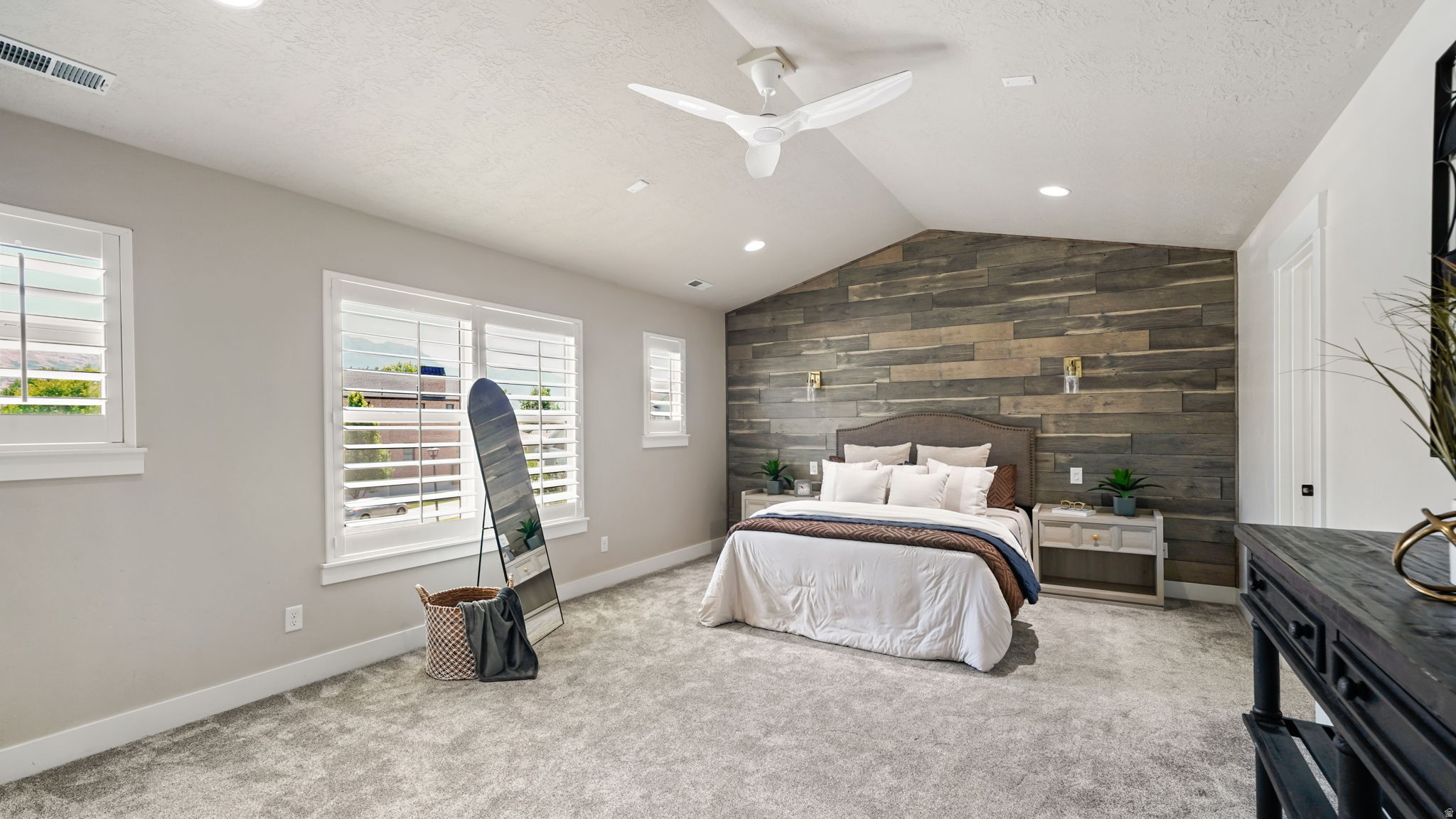 ORCHARD GROVE - Residential
