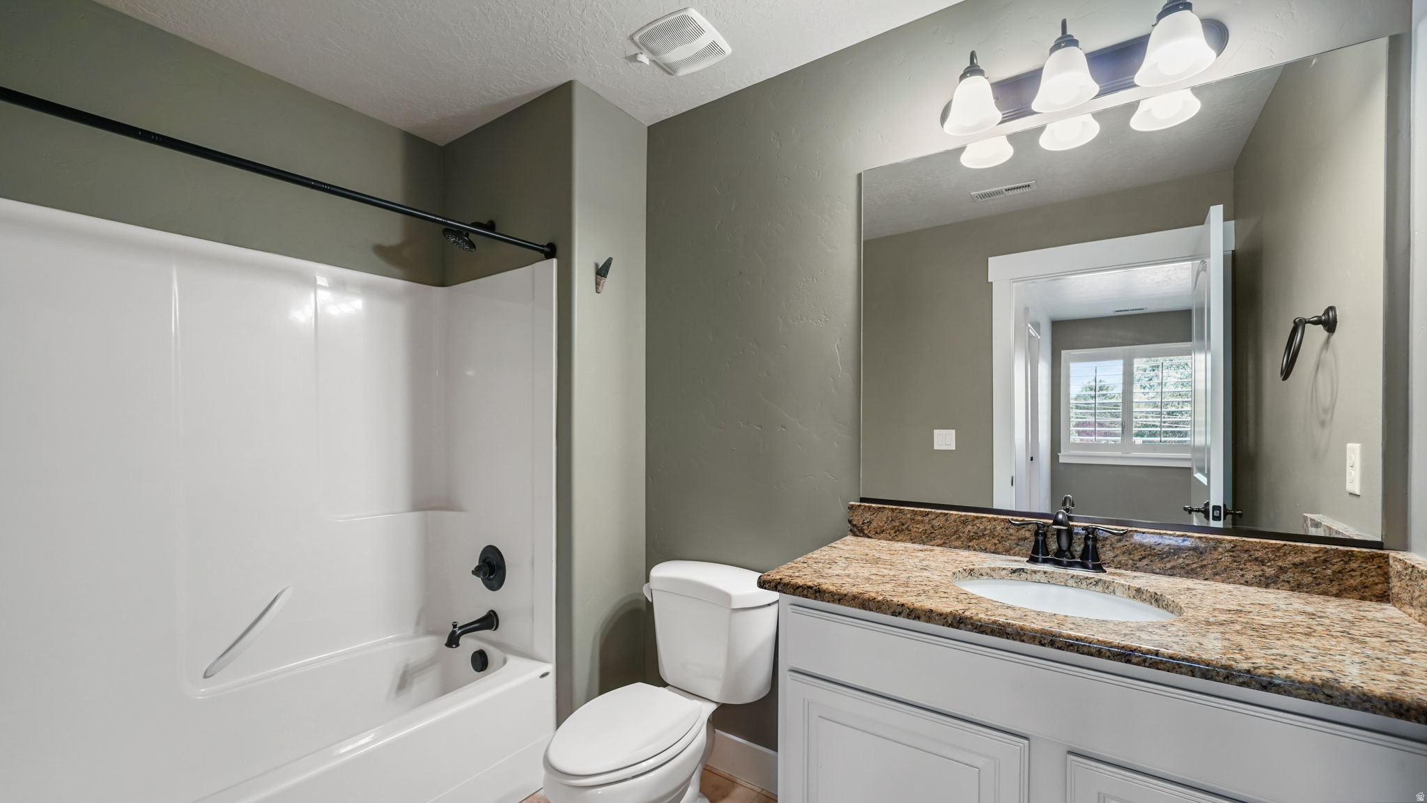 ORCHARD GROVE - Residential
