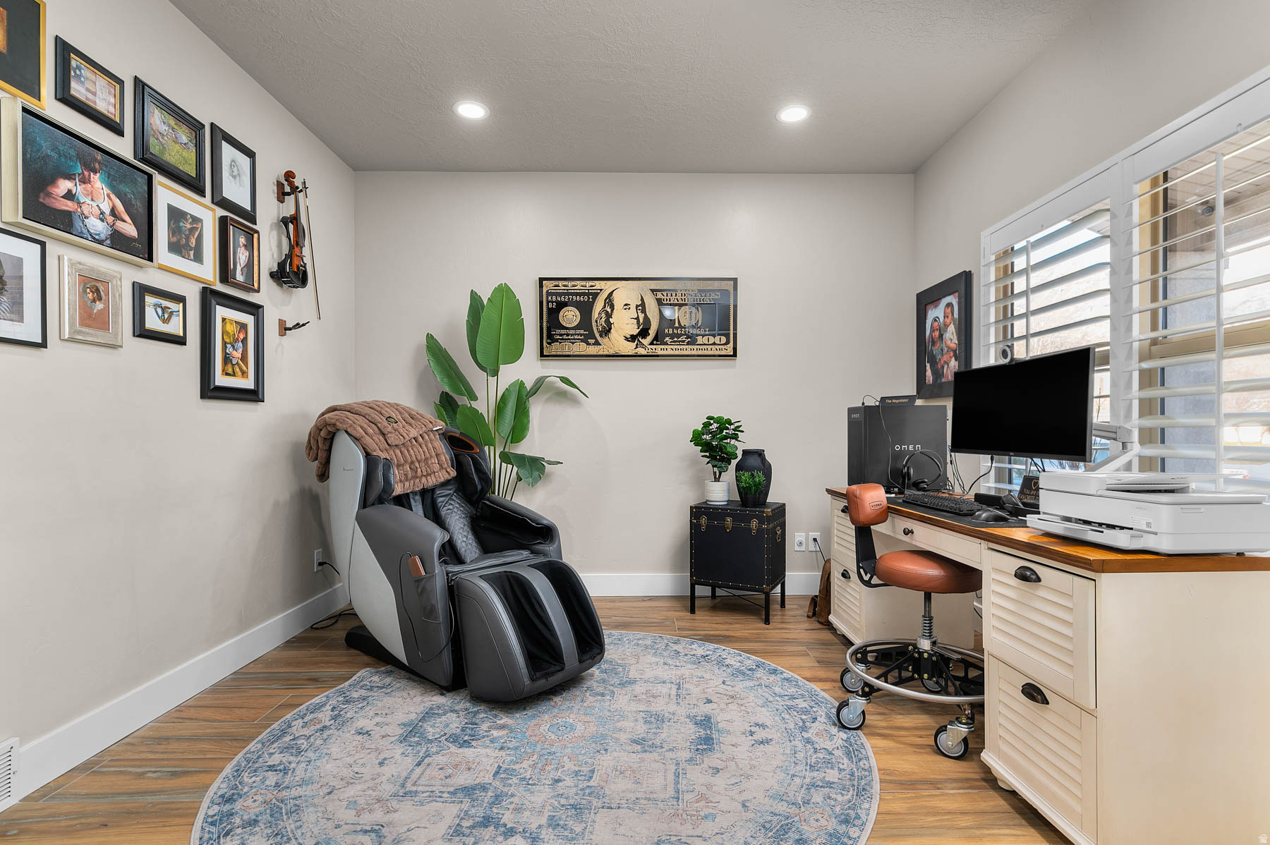 ORCHARD GROVE - Residential