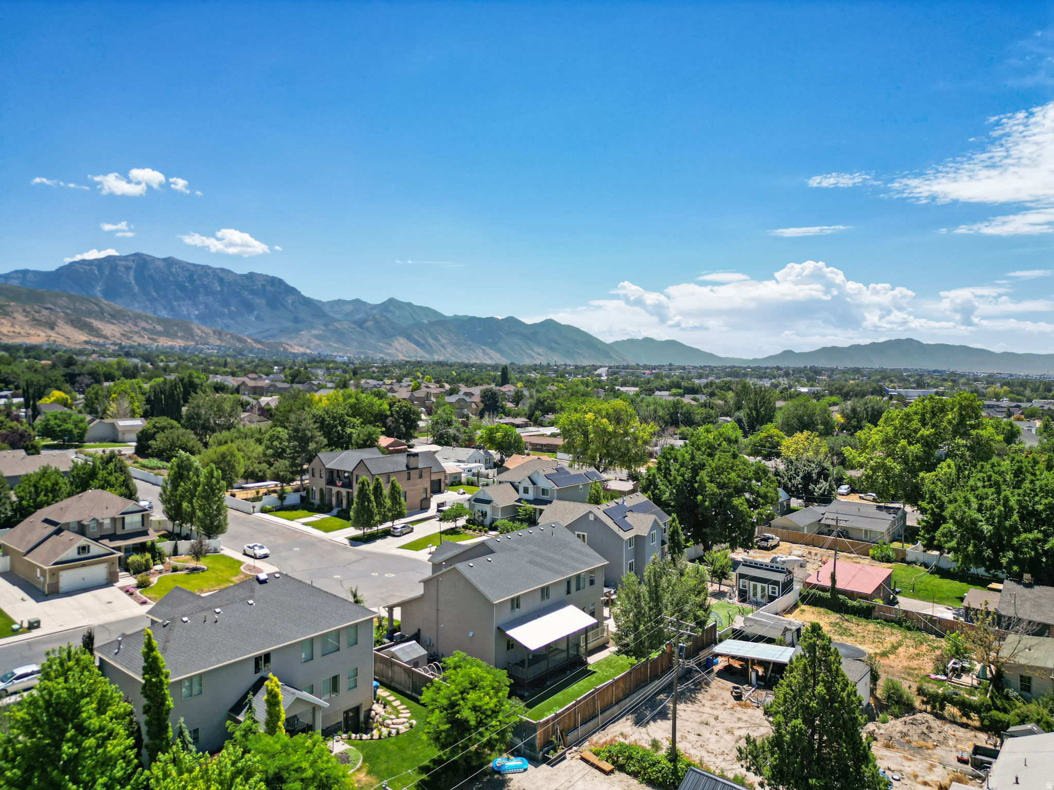 ORCHARD GROVE - Residential