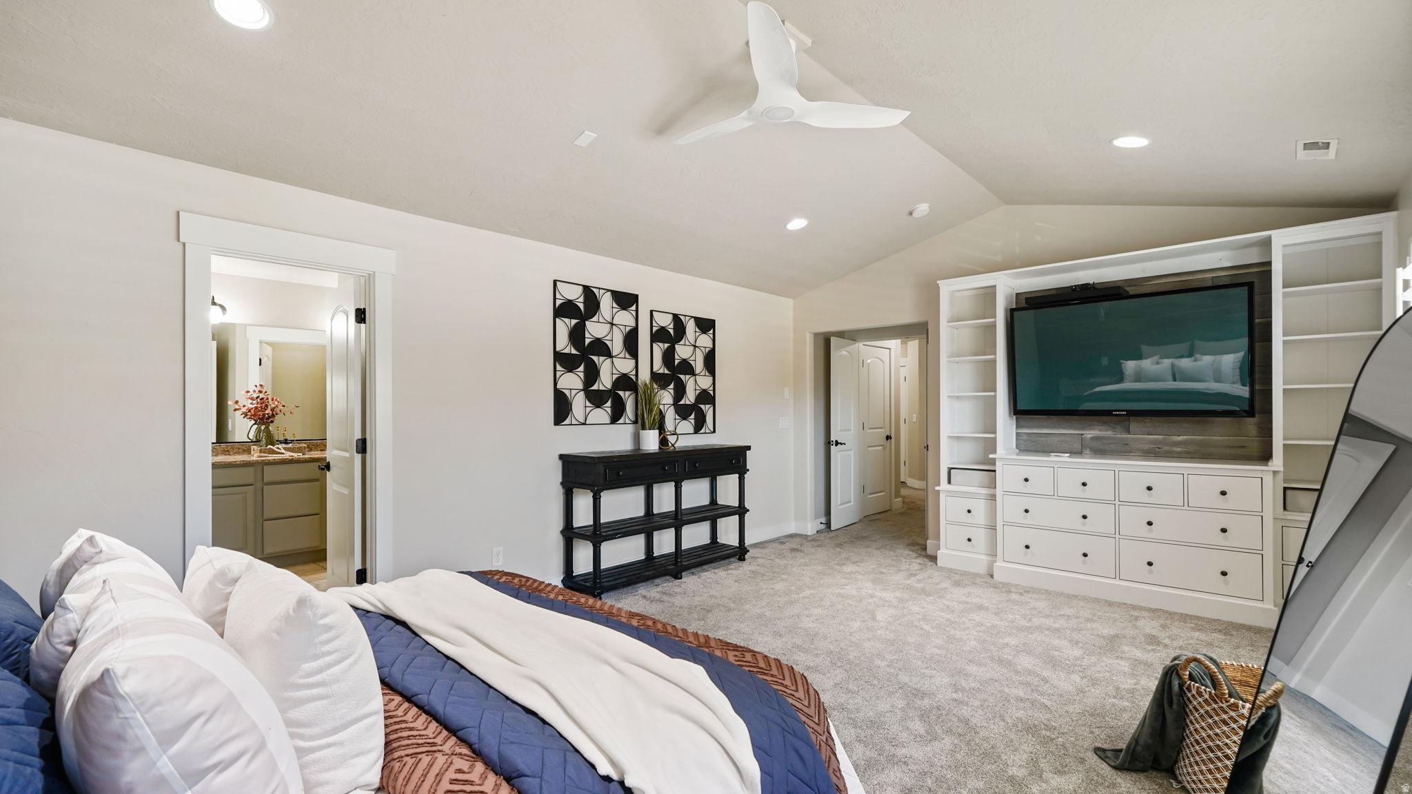 ORCHARD GROVE - Residential