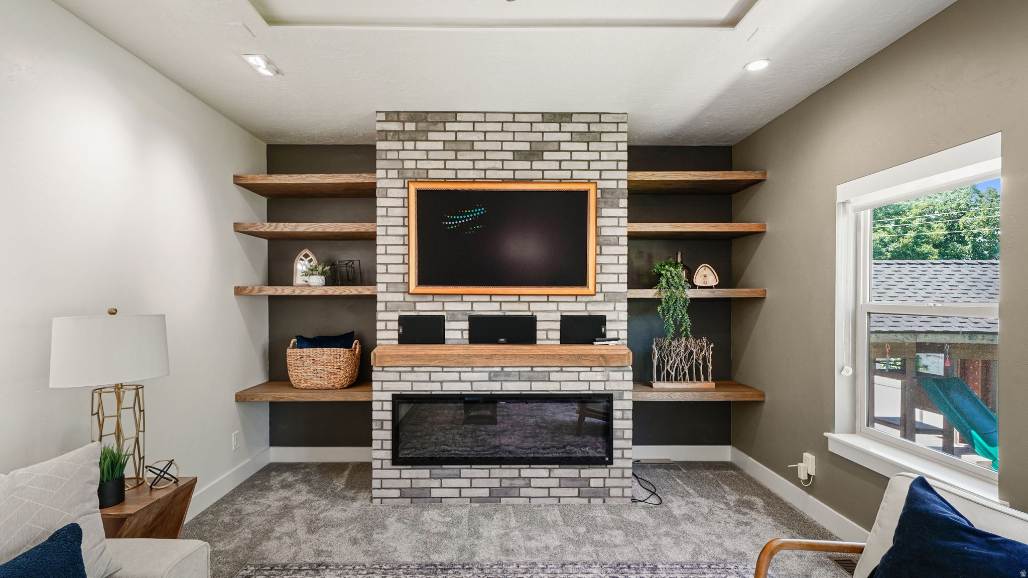 ORCHARD GROVE - Residential