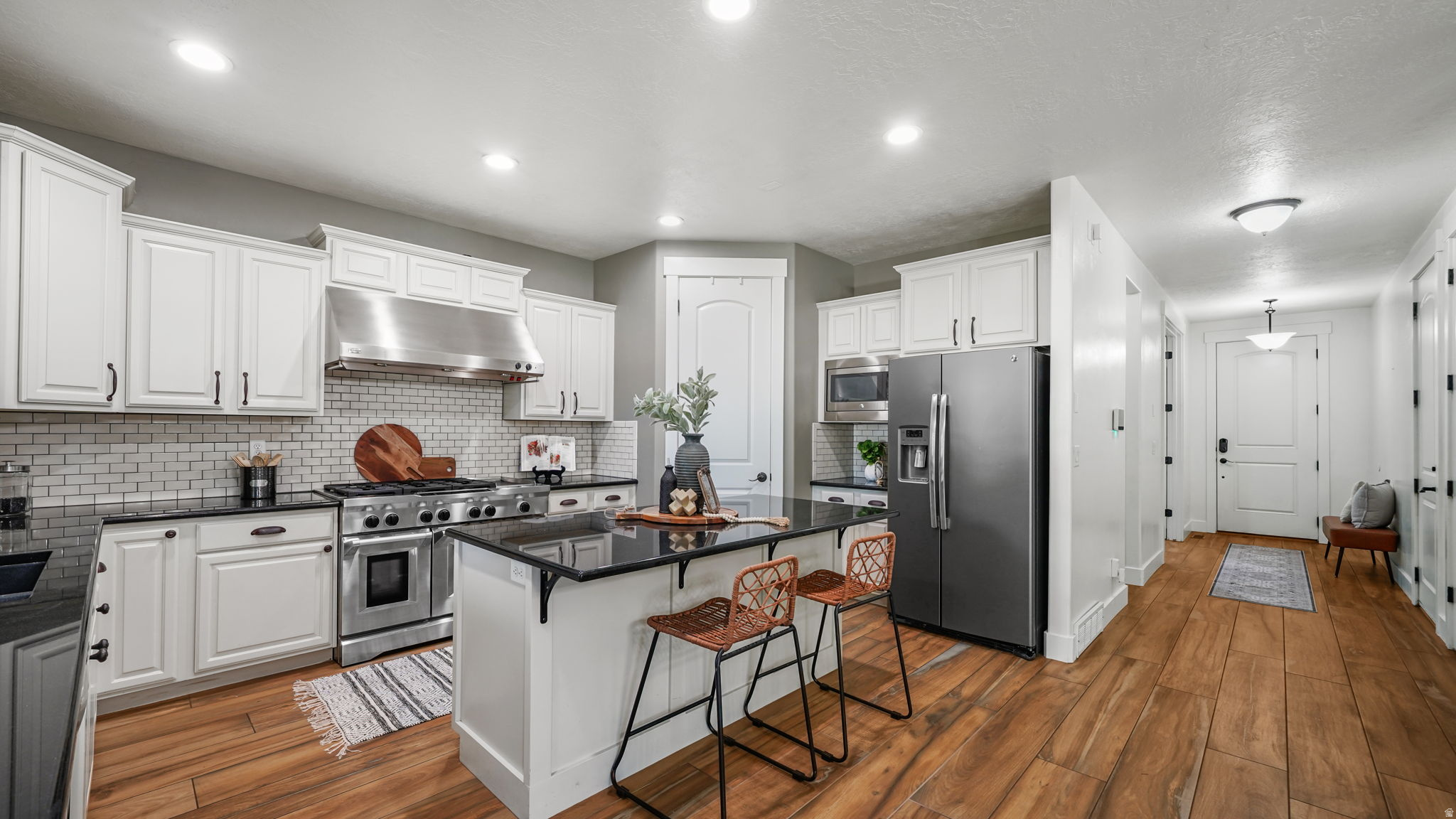 ORCHARD GROVE - Residential