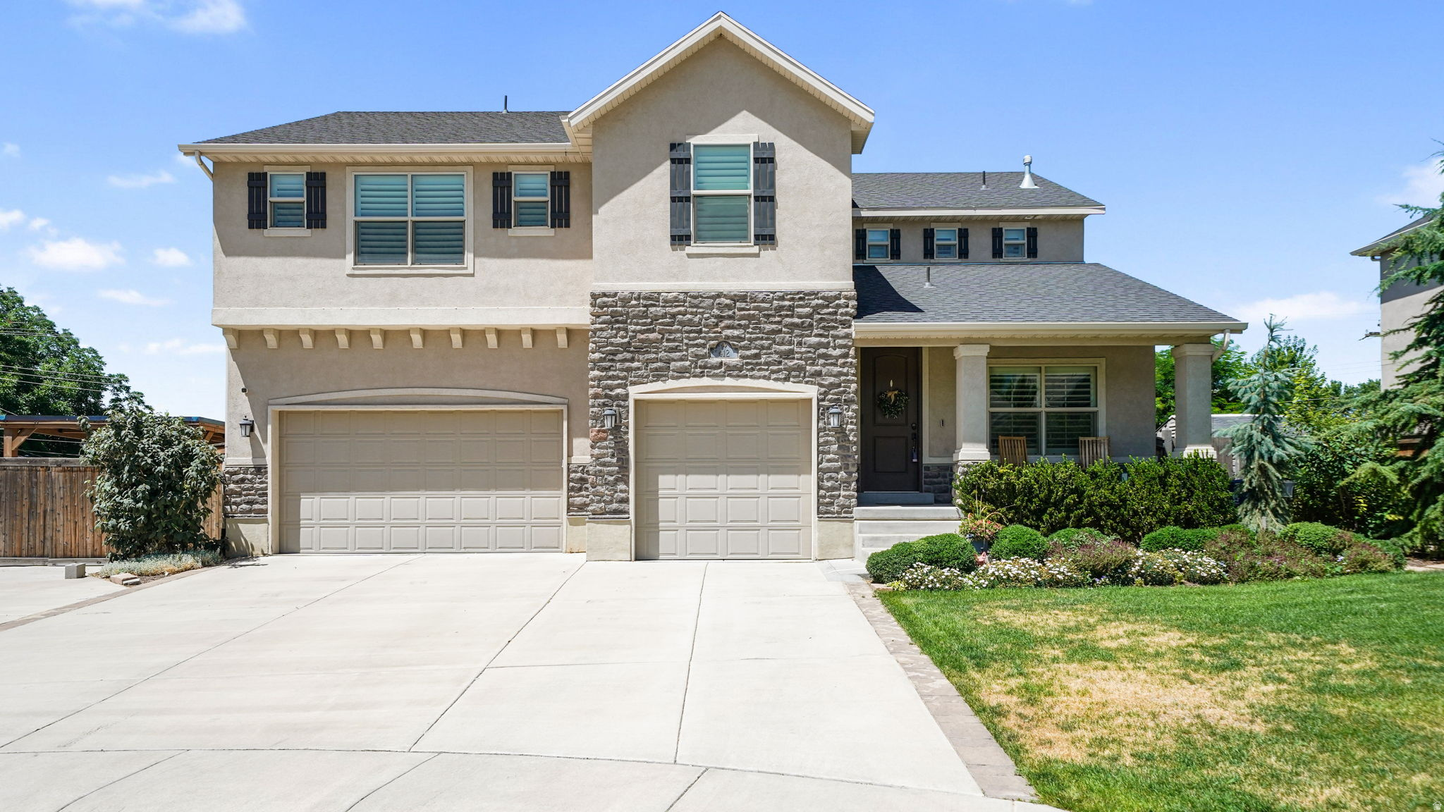 ORCHARD GROVE - Residential