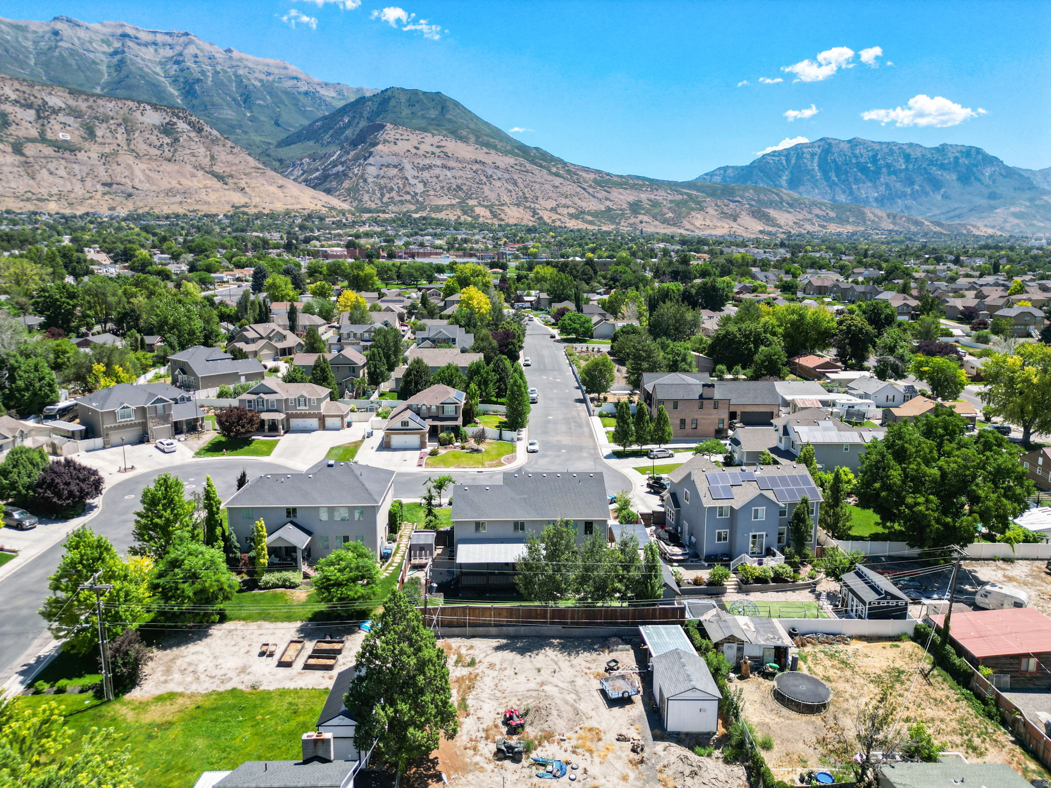 ORCHARD GROVE - Residential