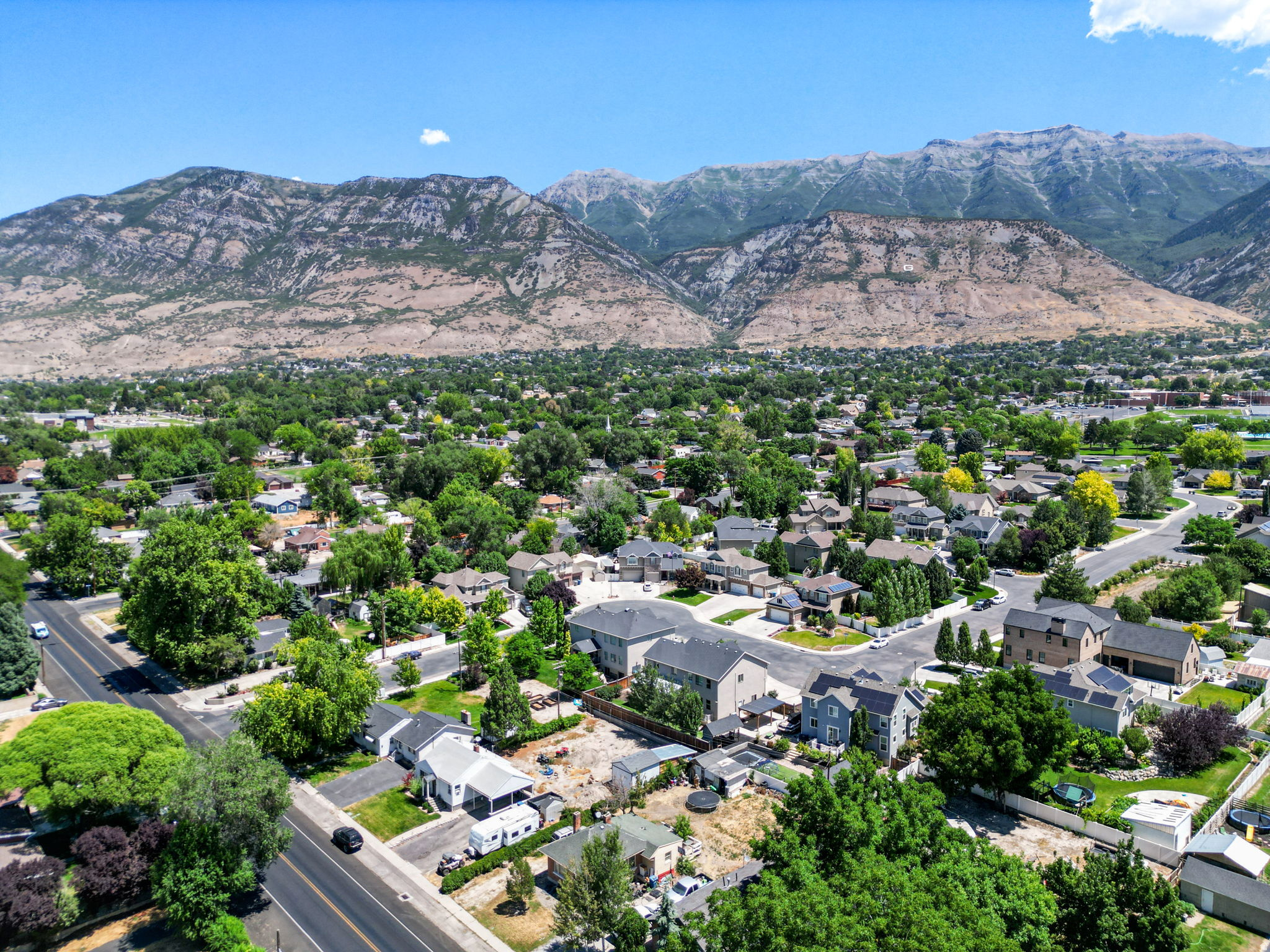 ORCHARD GROVE - Residential