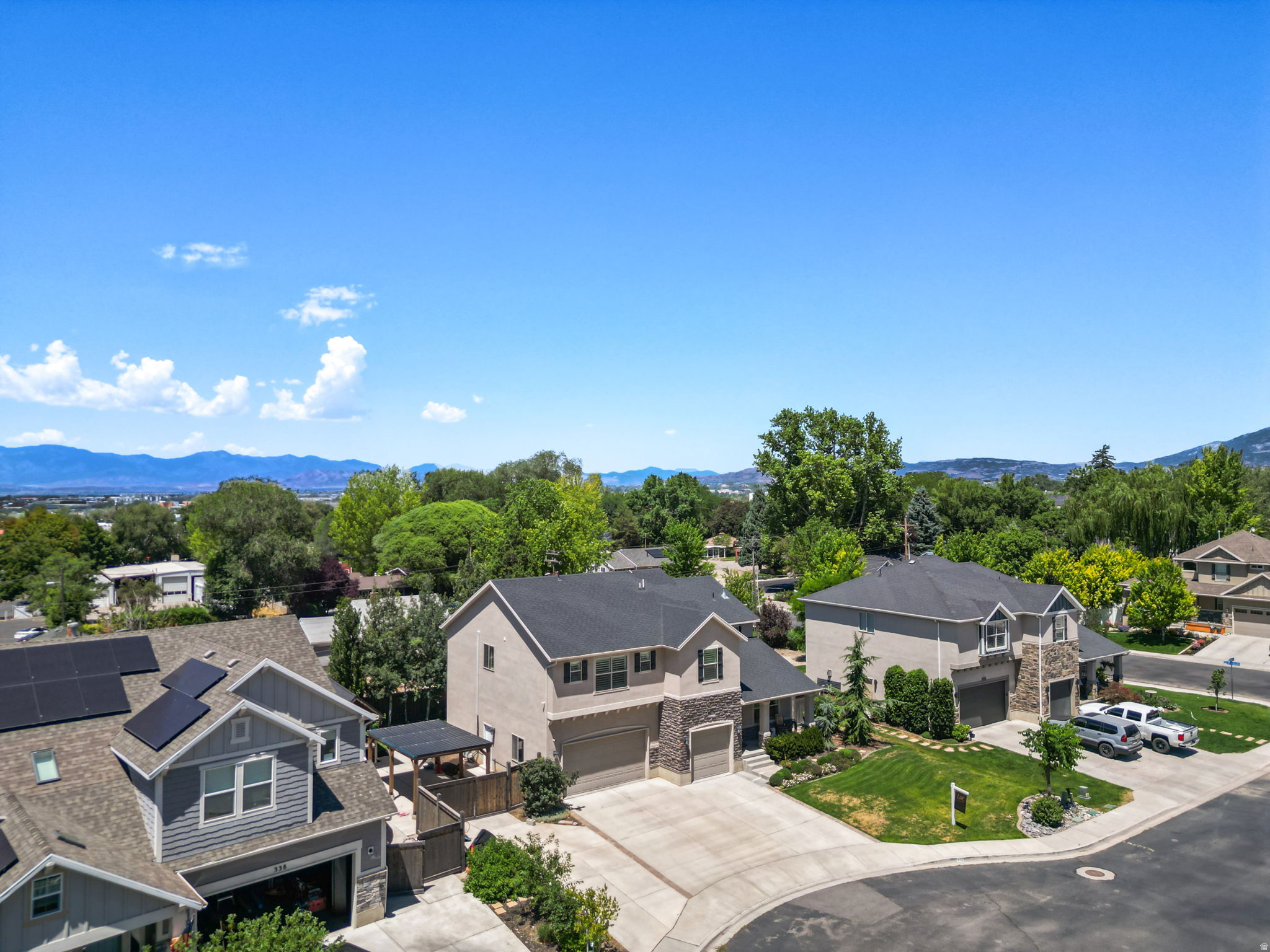 ORCHARD GROVE - Residential