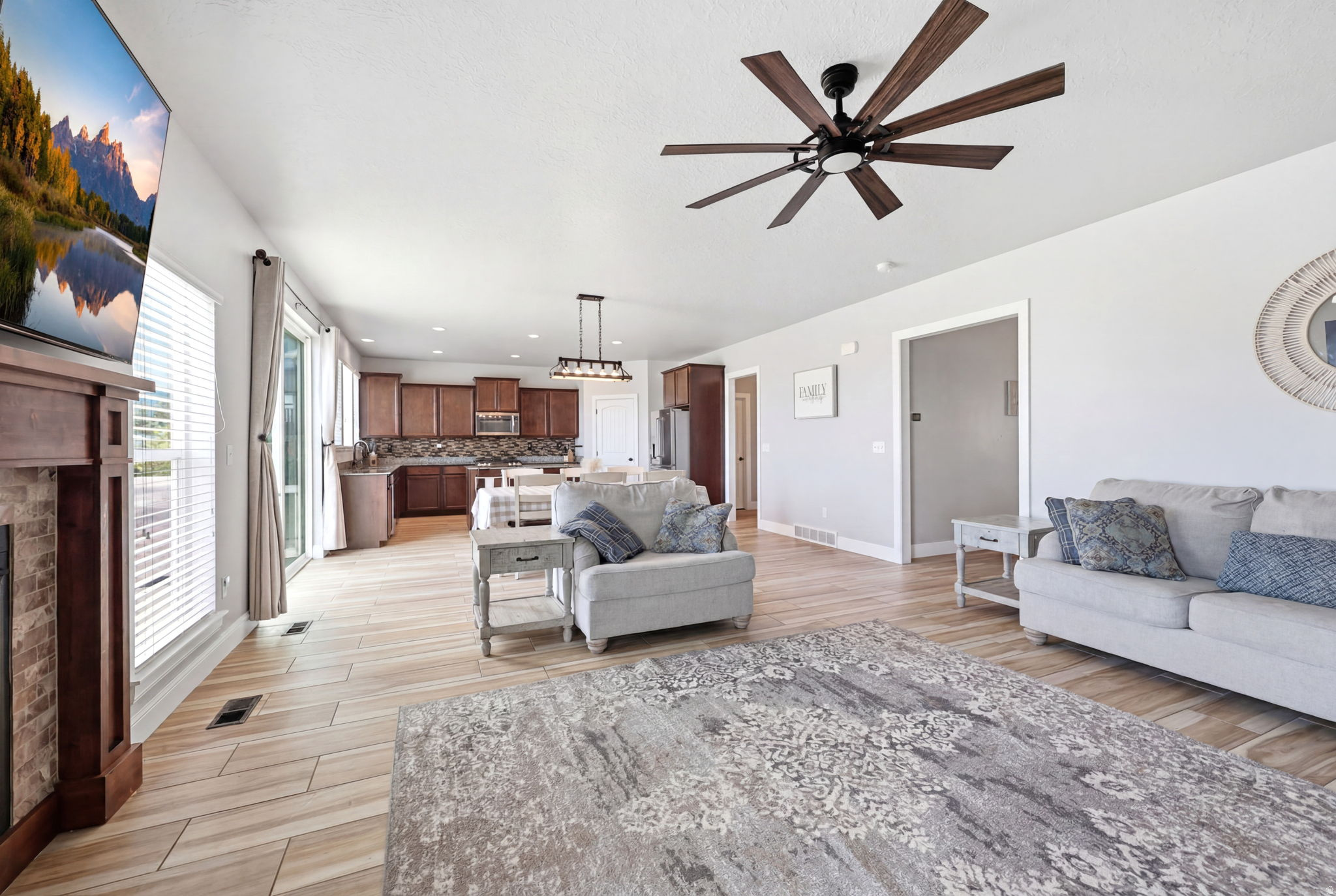 MAPLE HILLS - Residential
