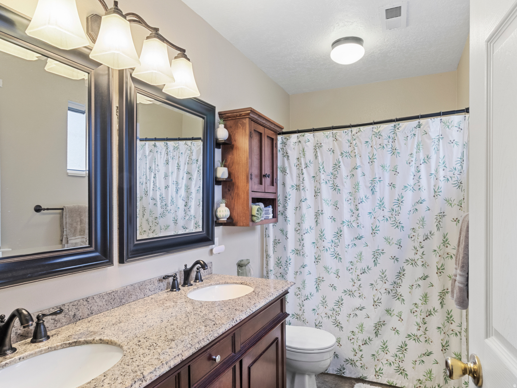 MOSS HILL SUB 2 - Residential