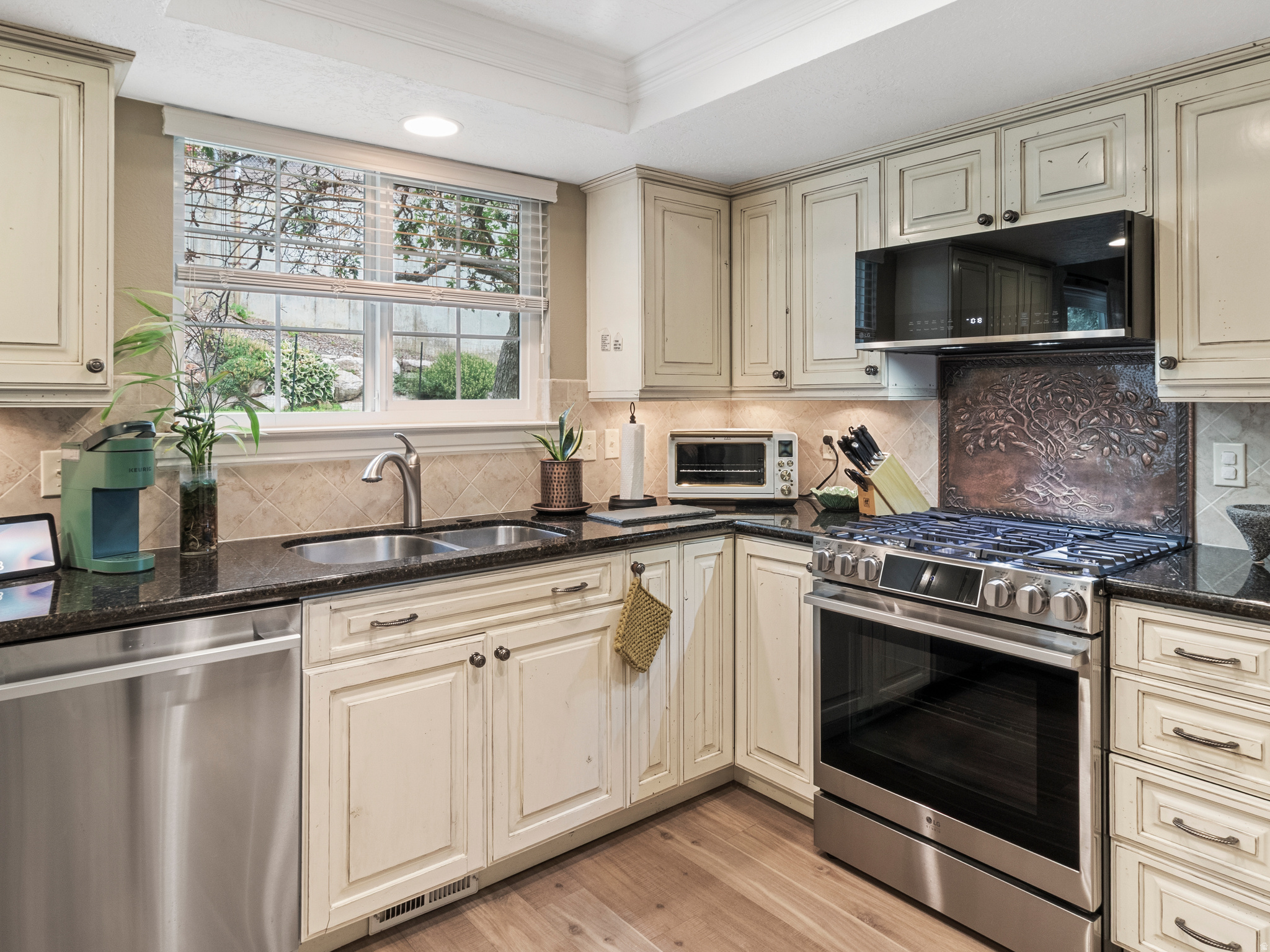 MOSS HILL SUB 2 - Residential