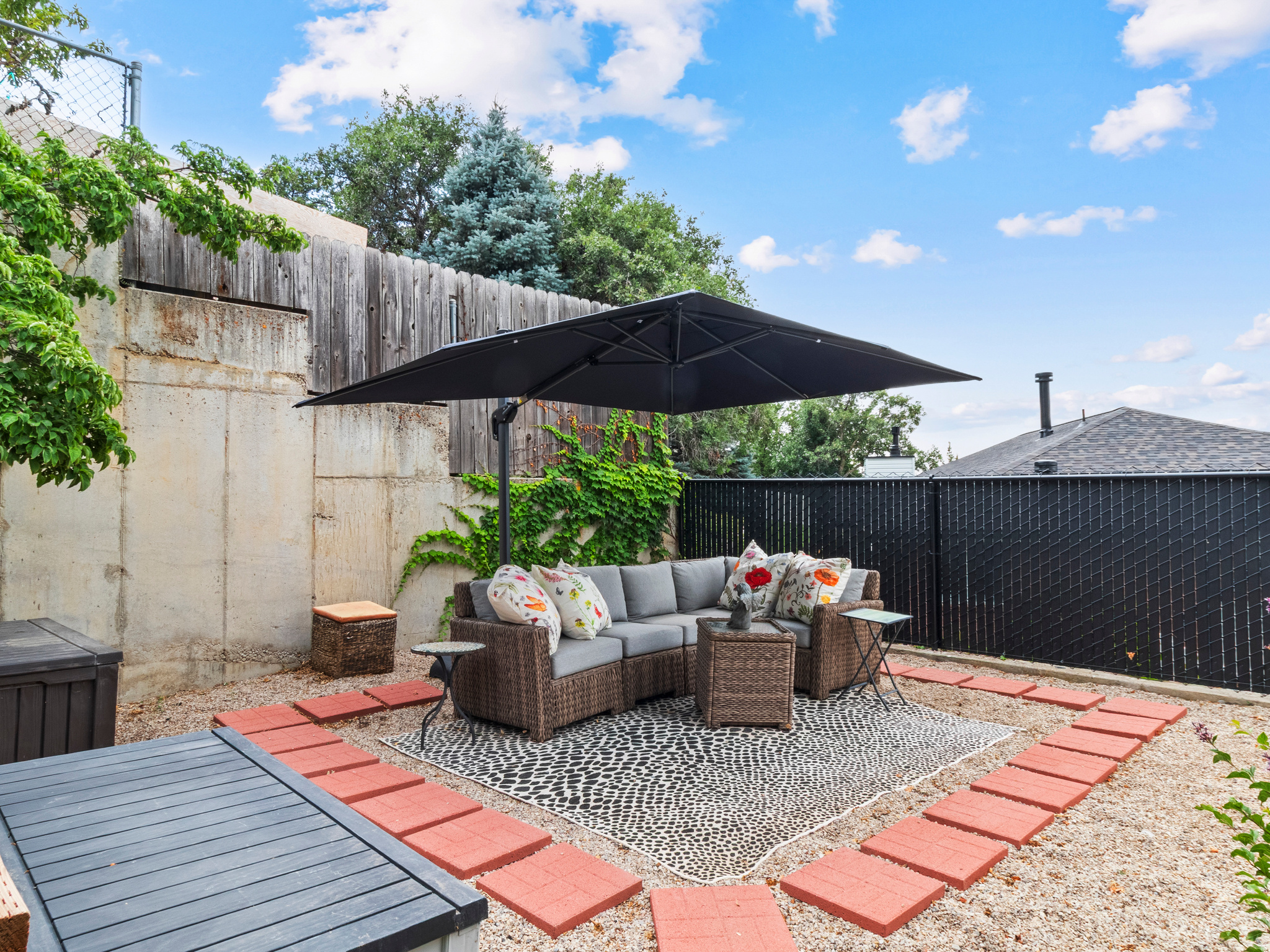 MOSS HILL SUB 2 - Residential
