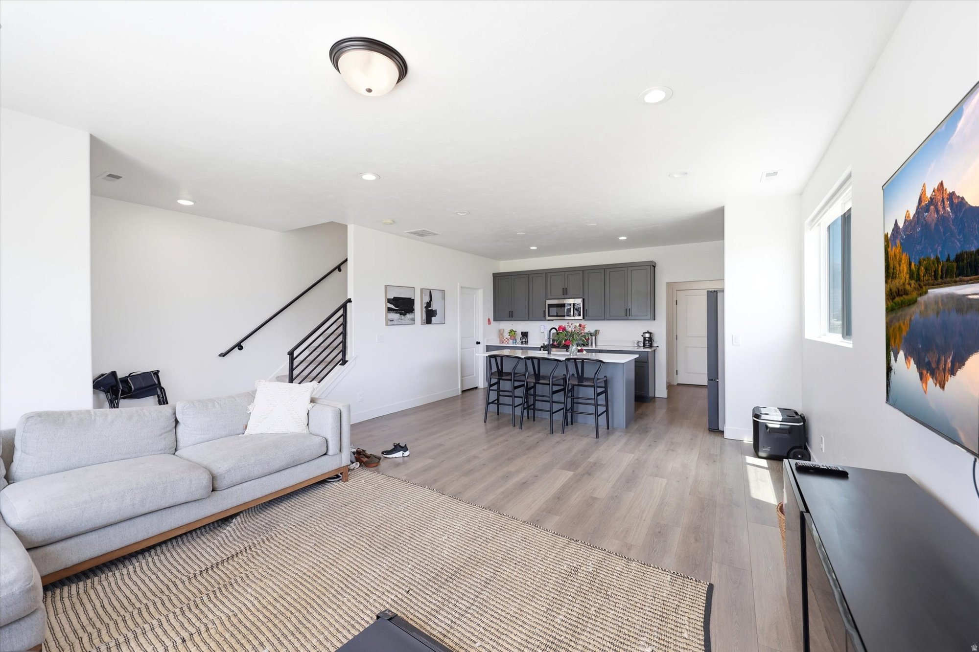 LAKE SHORE LANDING - Residential