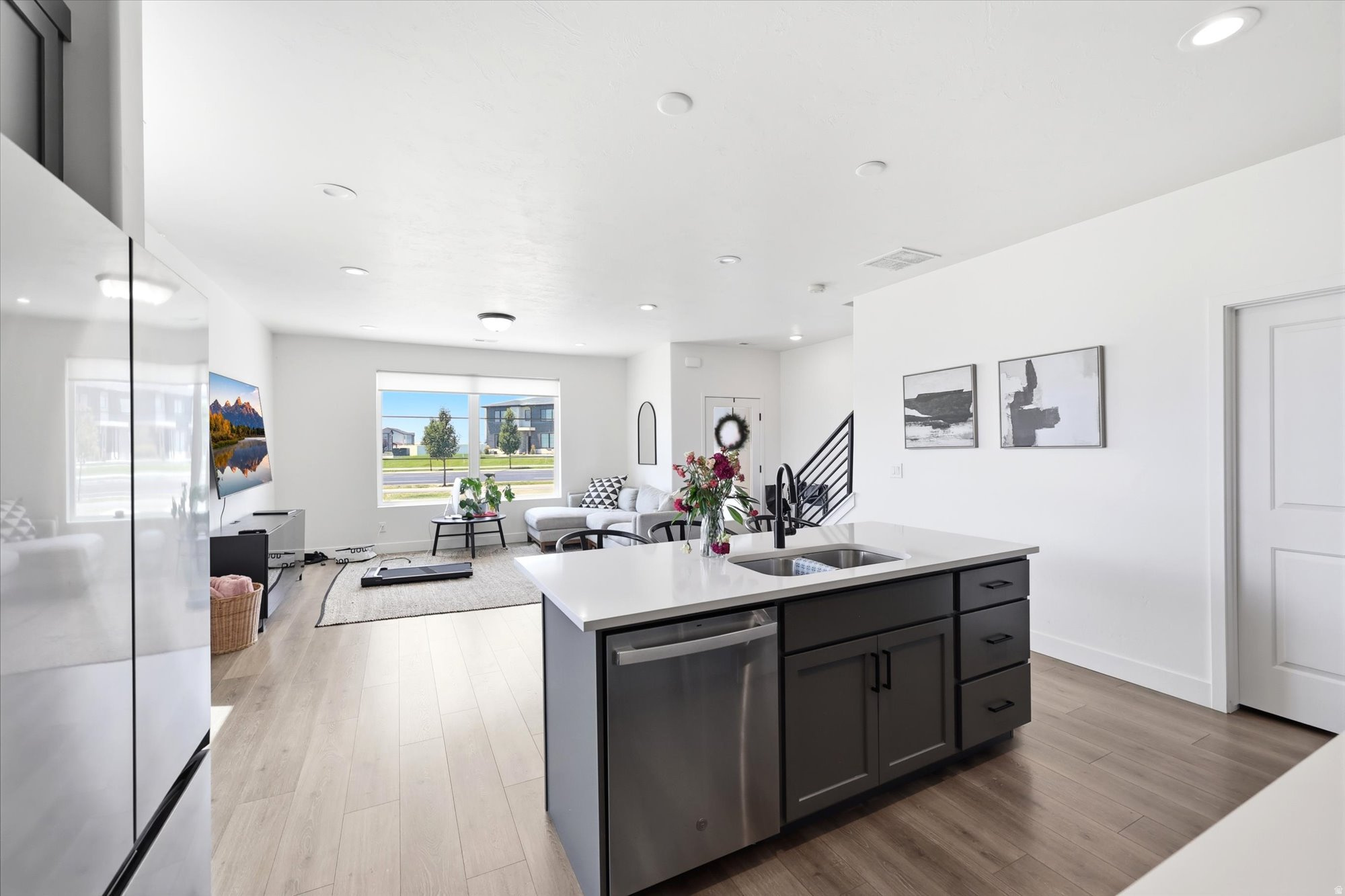 LAKE SHORE LANDING - Residential