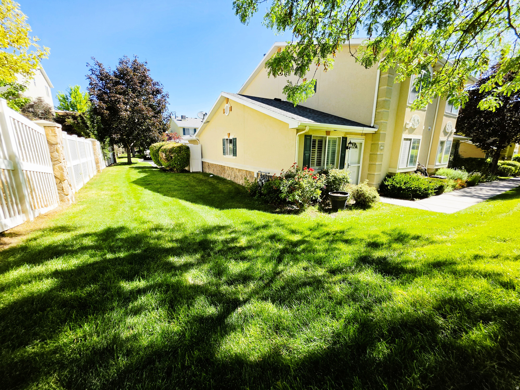 TUSCANY TOWNHOMES PHASE 3 CONDOMINIUMS - Residential