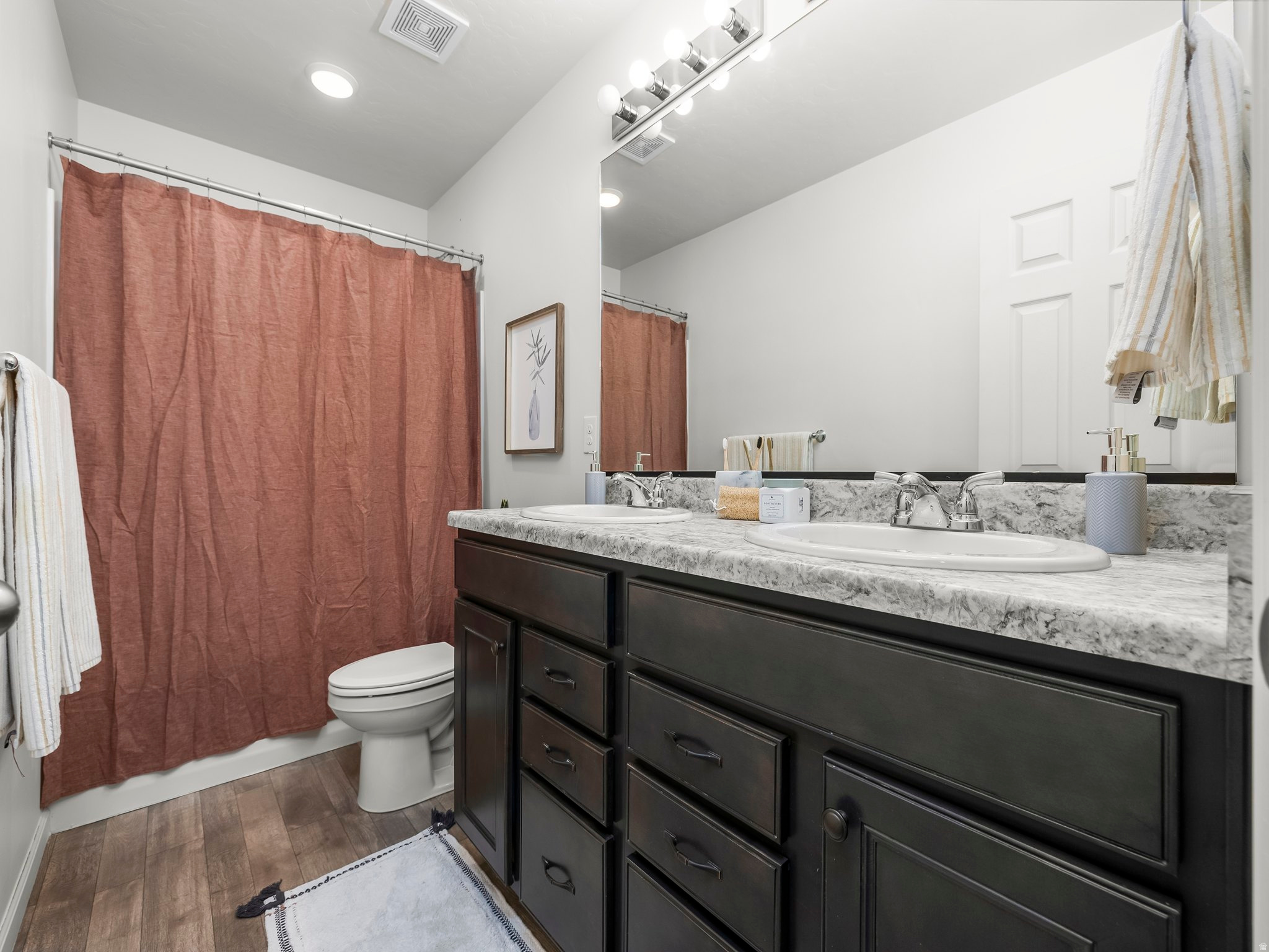 SALEM PARK - Residential