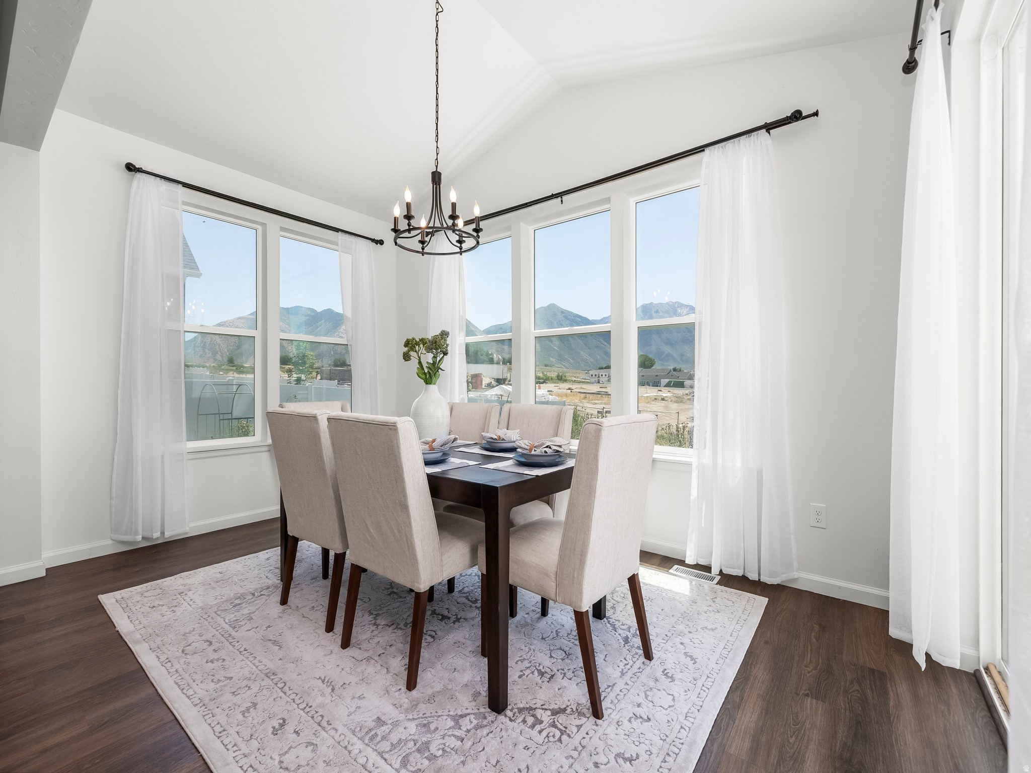 SALEM PARK - Residential