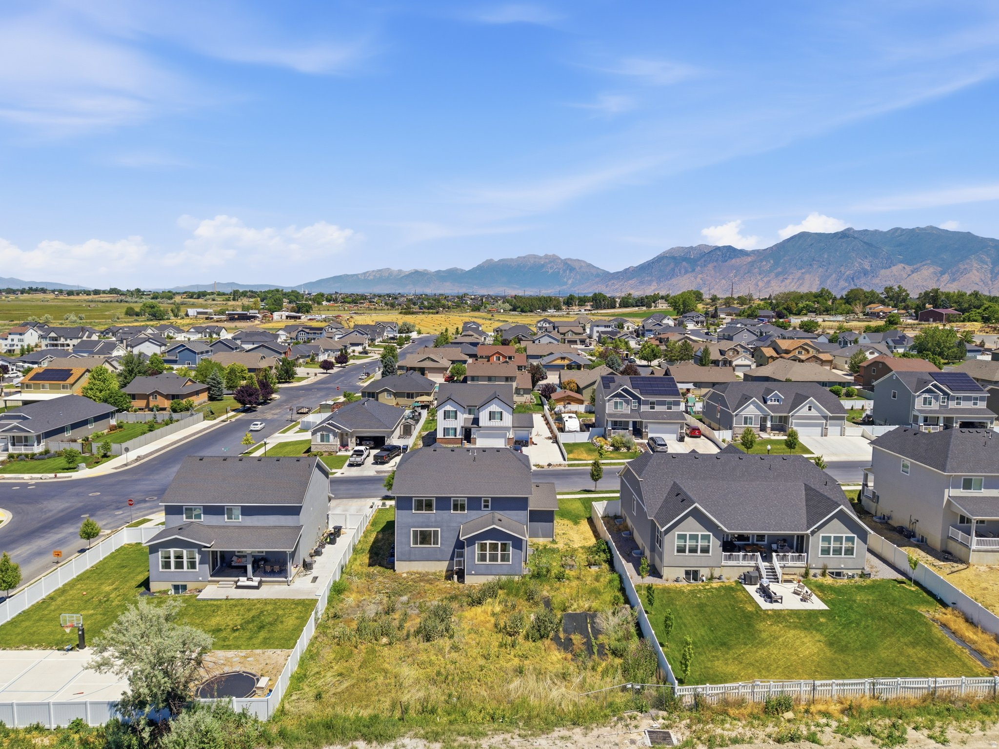 SALEM PARK - Residential