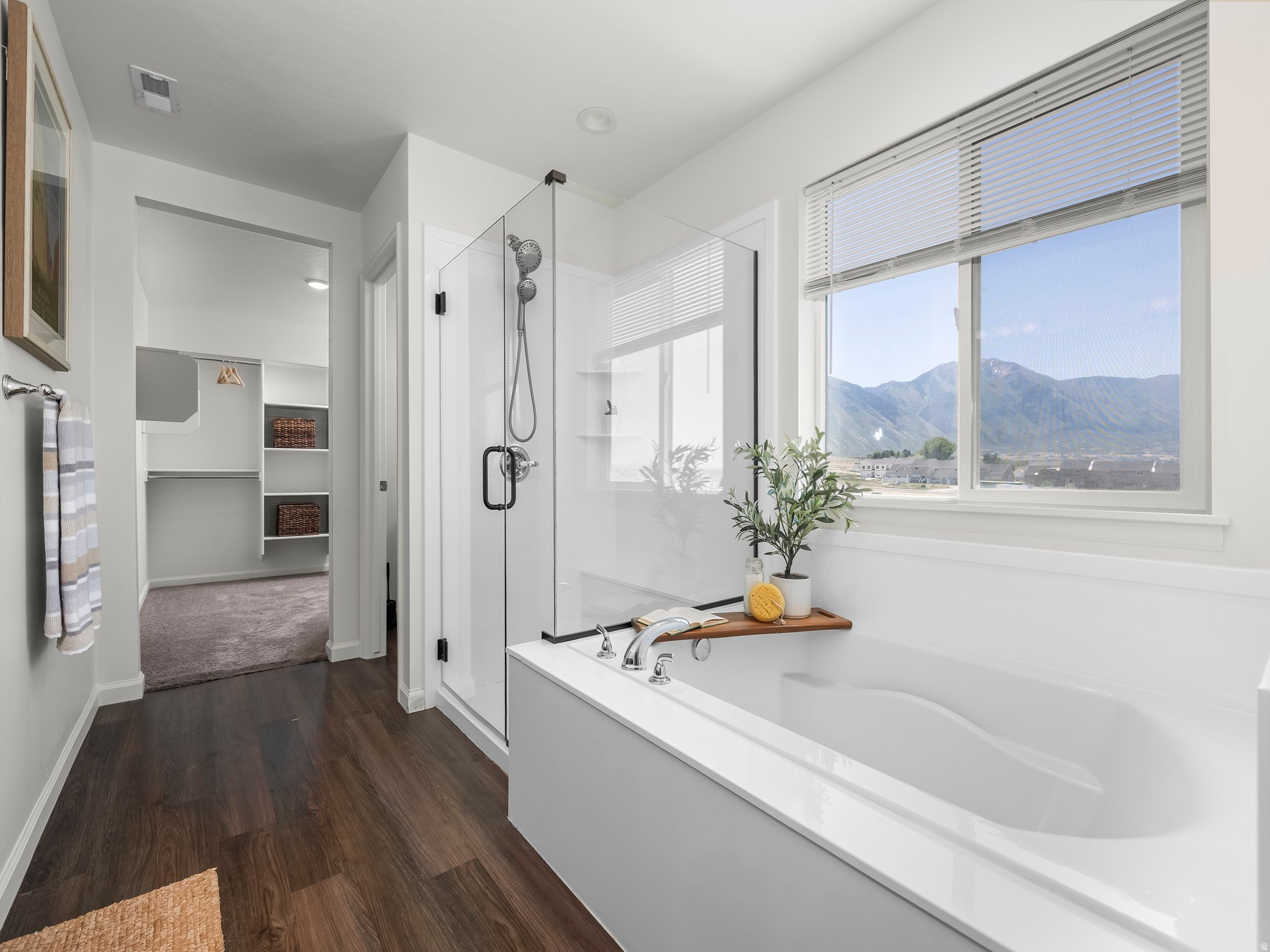 SALEM PARK - Residential