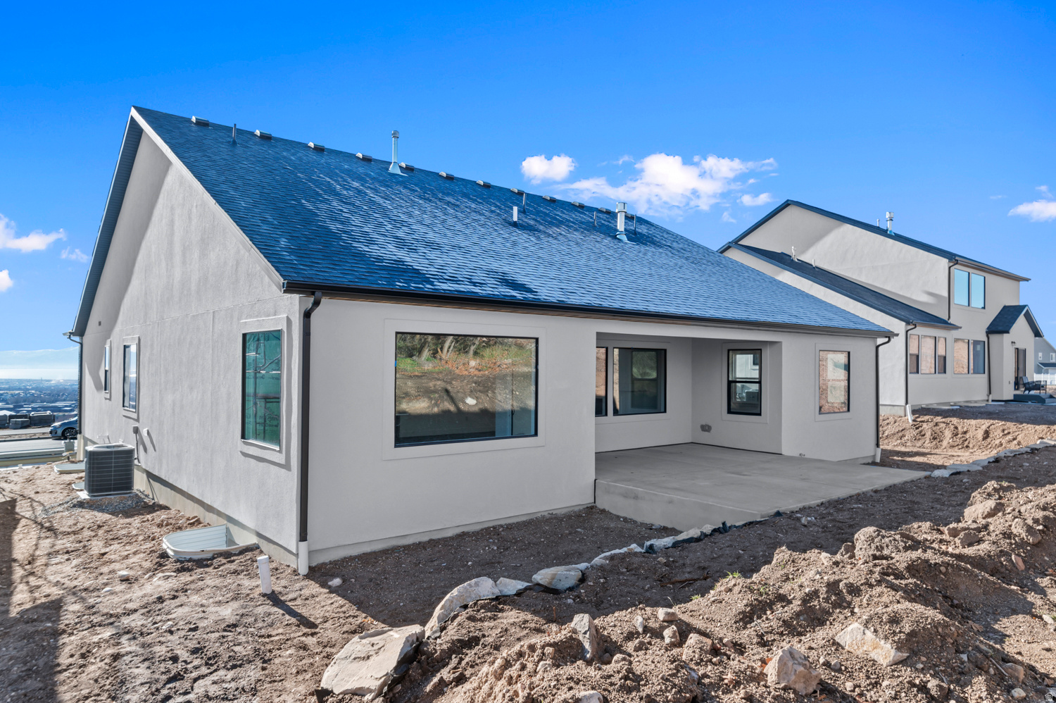 MOUNTAINSIDE ESTATES - Residential