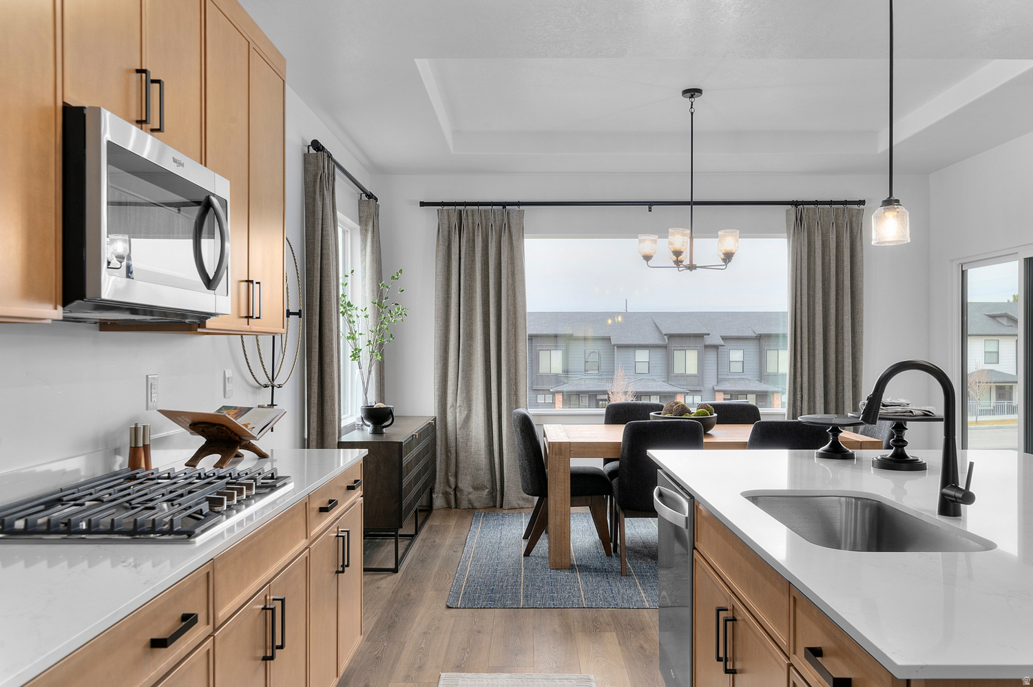 MOUNTAINSIDE ESTATES - Residential