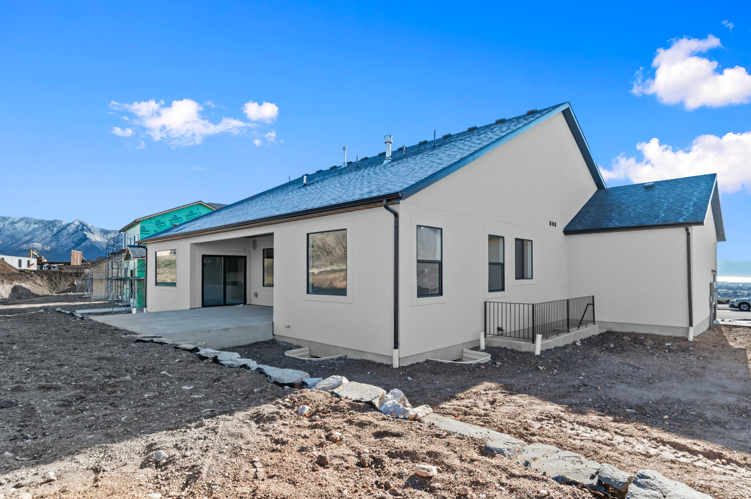 MOUNTAINSIDE ESTATES - Residential