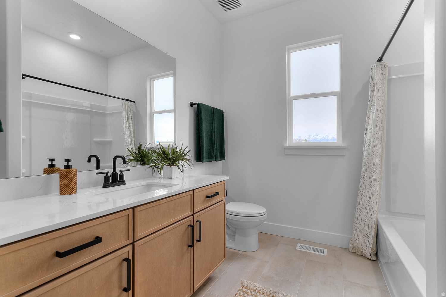 MOUNTAINSIDE ESTATES - Residential