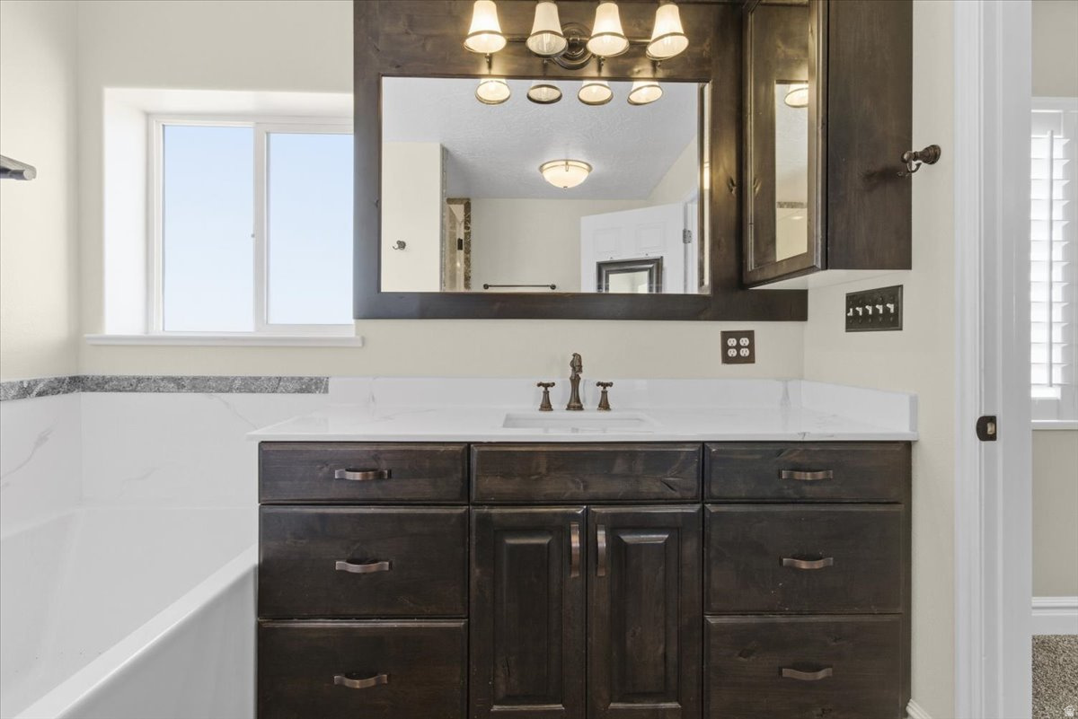 OAKER HILLS - Residential