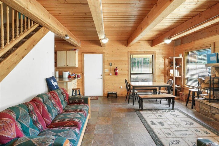 TIMBER LAKES - Residential