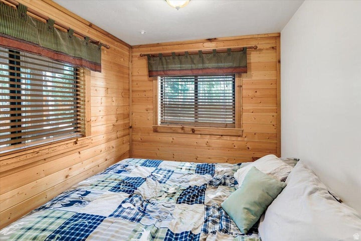 TIMBER LAKES - Residential