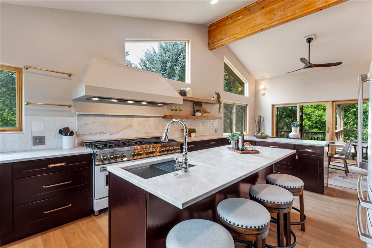 DANIELS RANCH - Residential