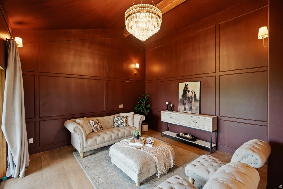 DANIELS RANCH - Residential