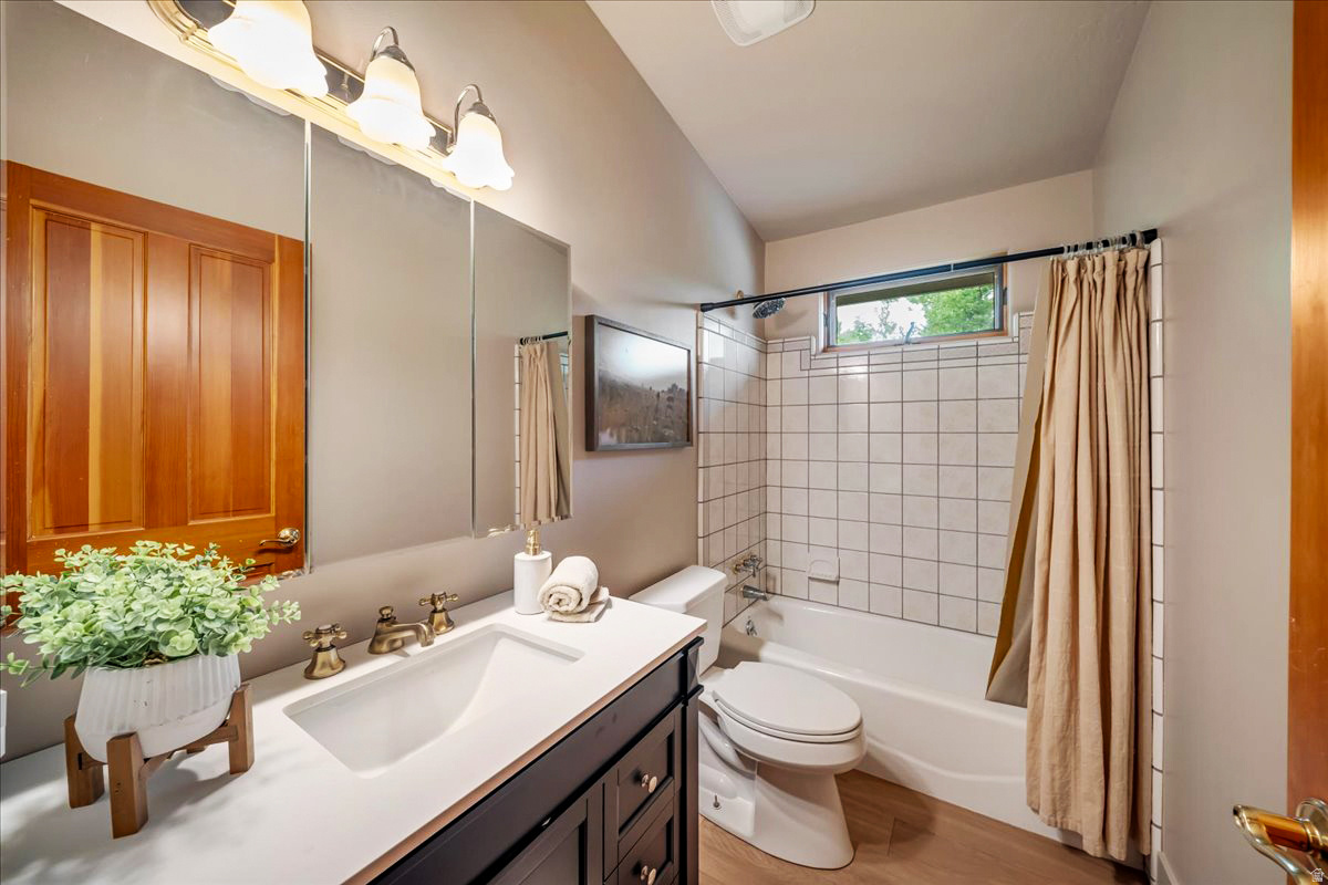 DANIELS RANCH - Residential