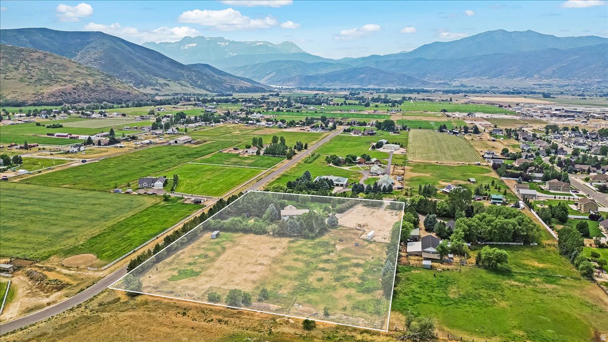 DANIELS RANCH - Residential