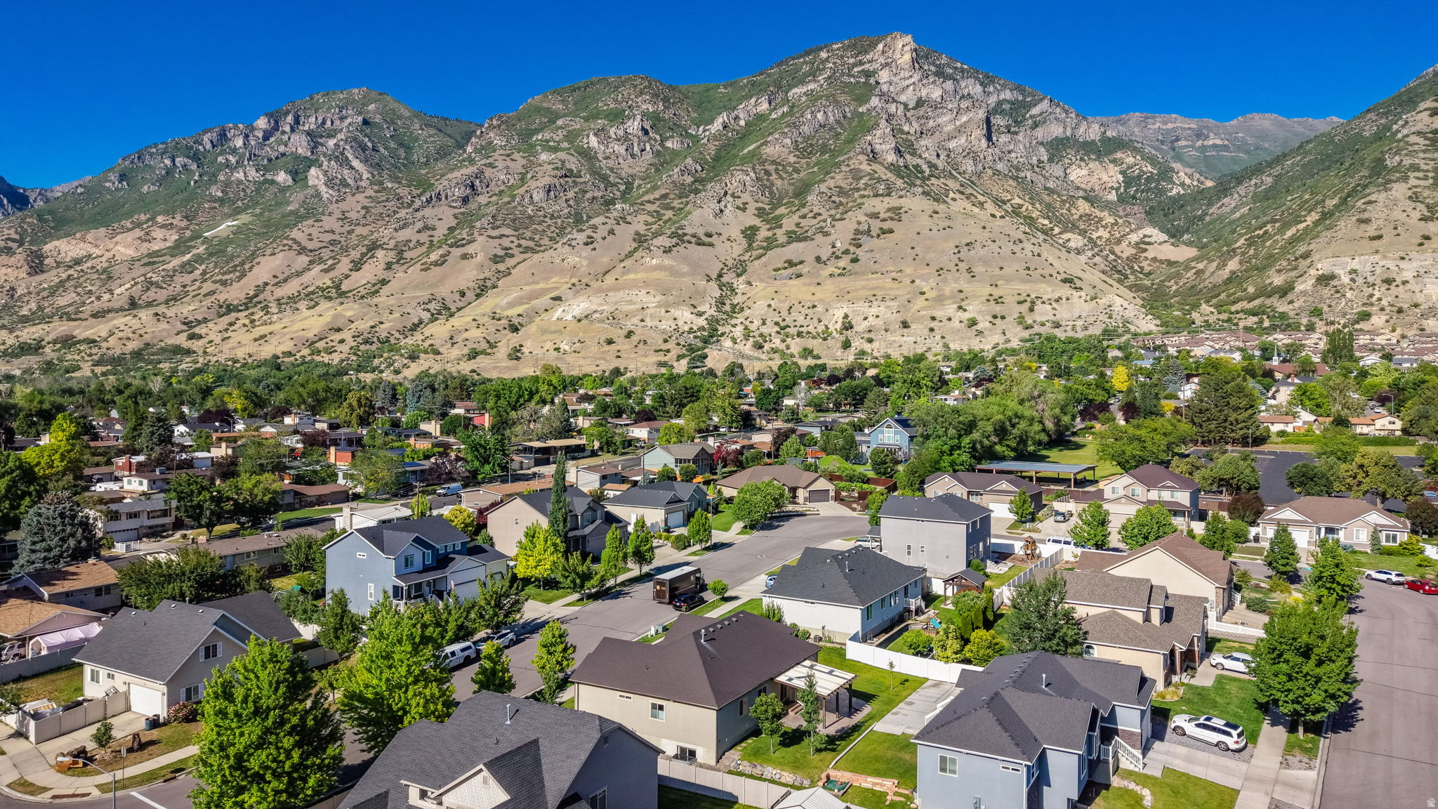 HILLSDALE HEIGHTS - Residential
