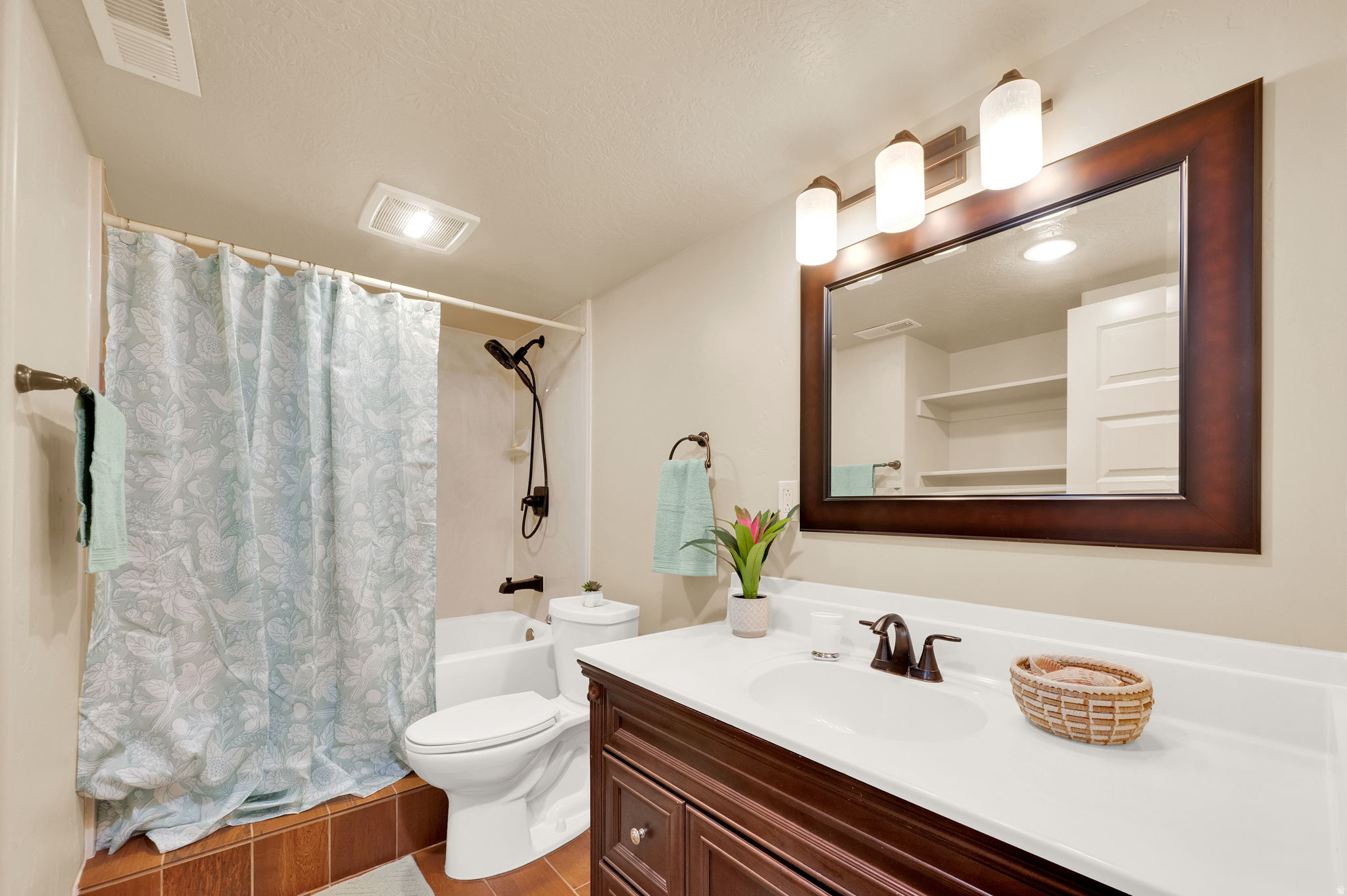 HILLSDALE HEIGHTS - Residential
