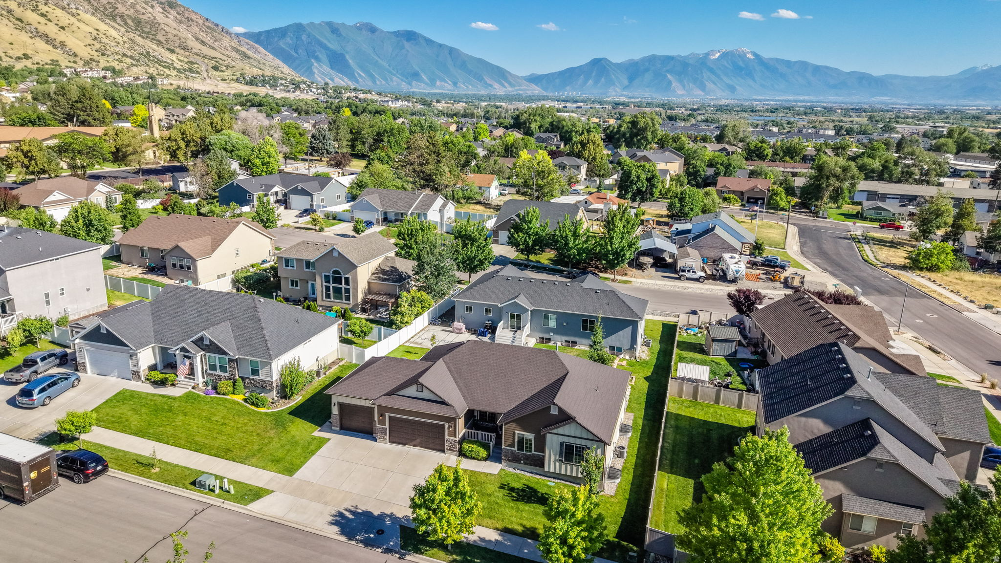 HILLSDALE HEIGHTS - Residential