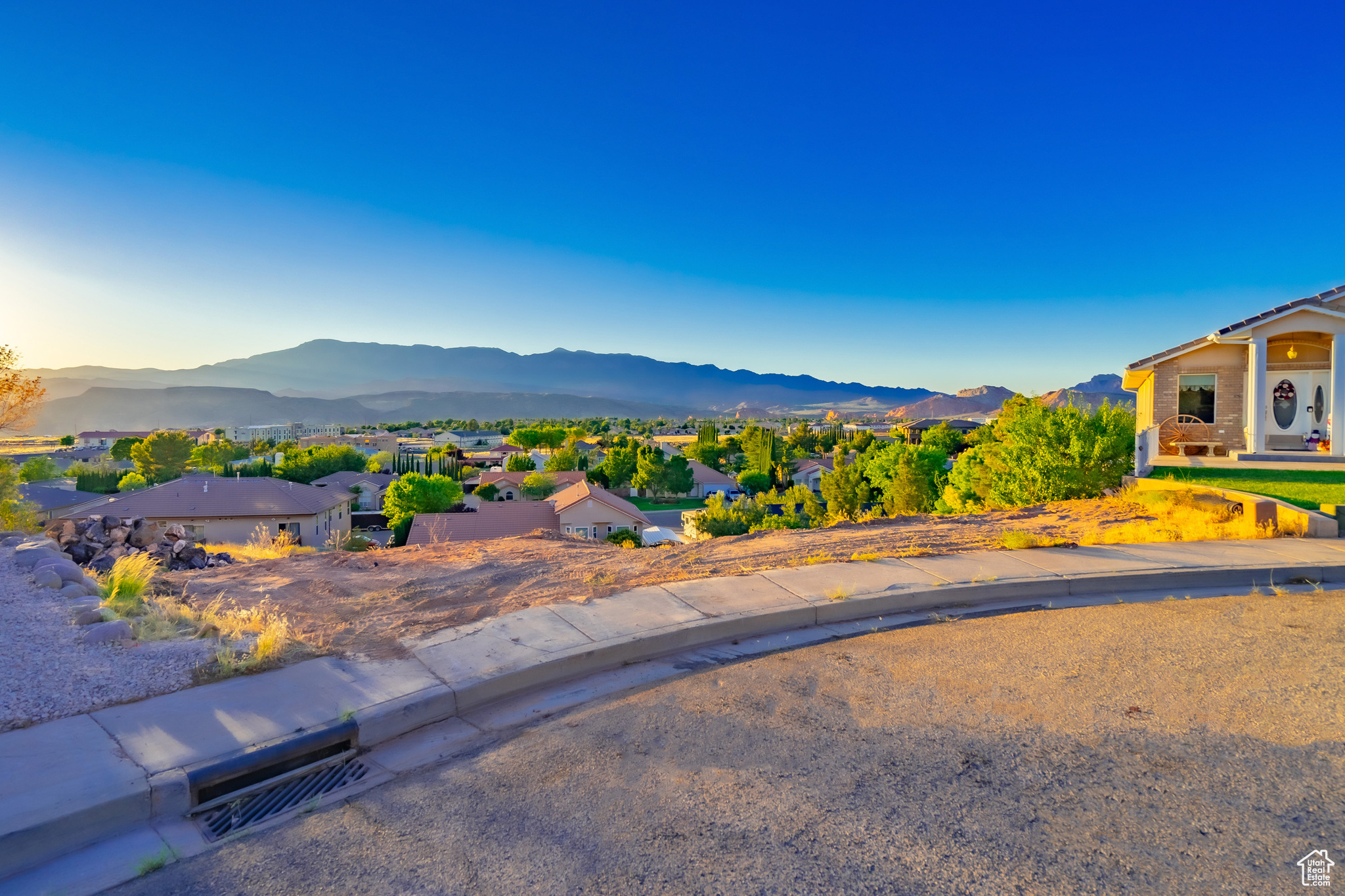 LEGRANDE HEIGHTS - Residential