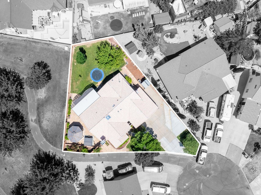 BLOOMINGTON HILLS - Residential
