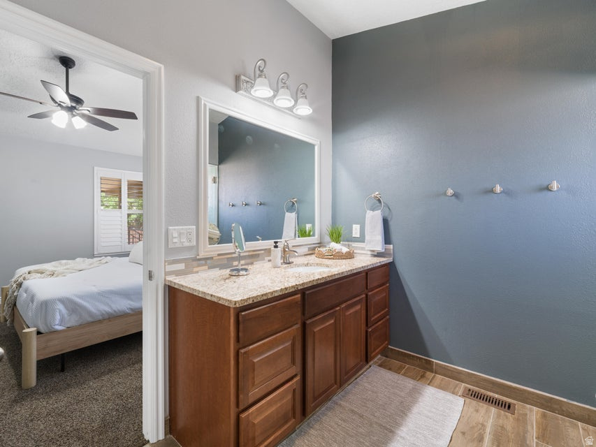 BLOOMINGTON HILLS - Residential