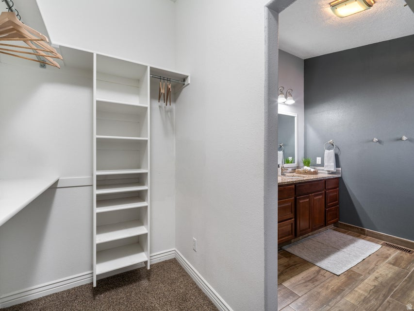 BLOOMINGTON HILLS - Residential