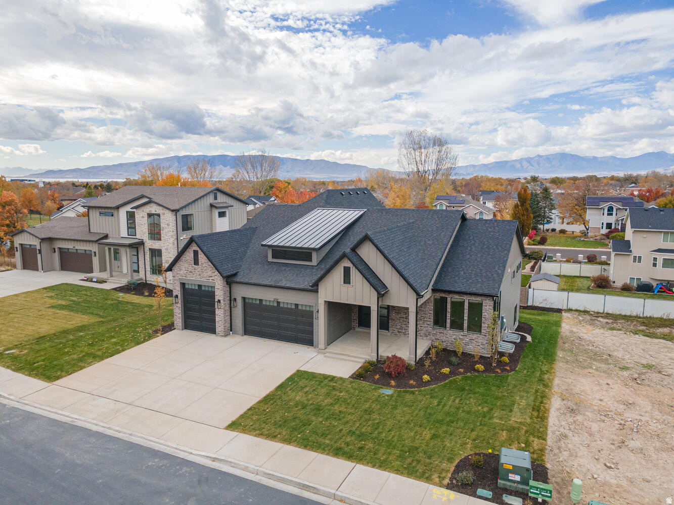 SIENA HEIGHTS - Residential