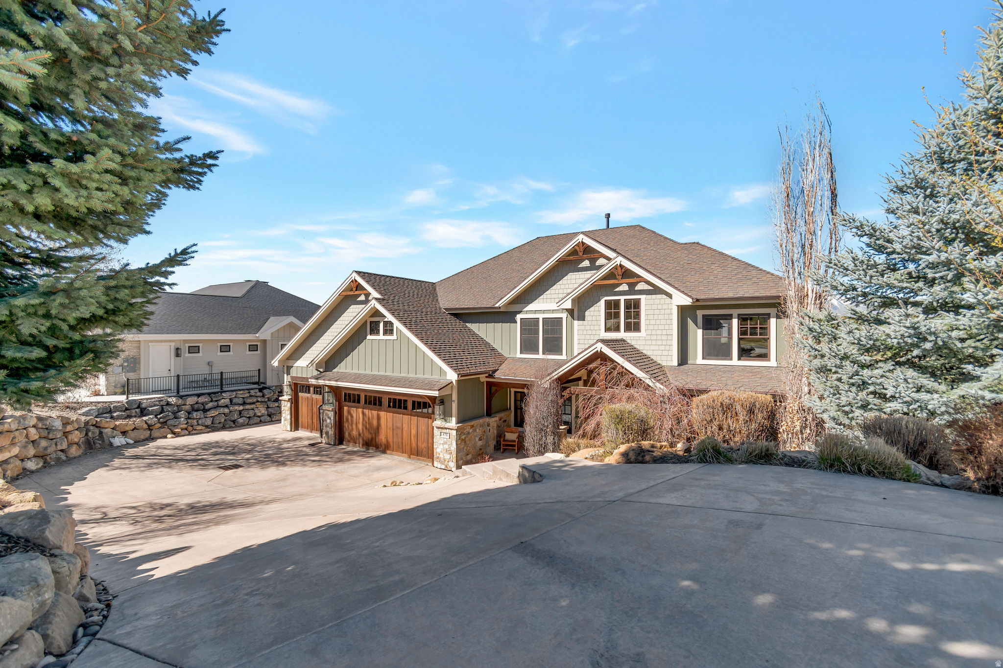 LAKE CRE - Residential