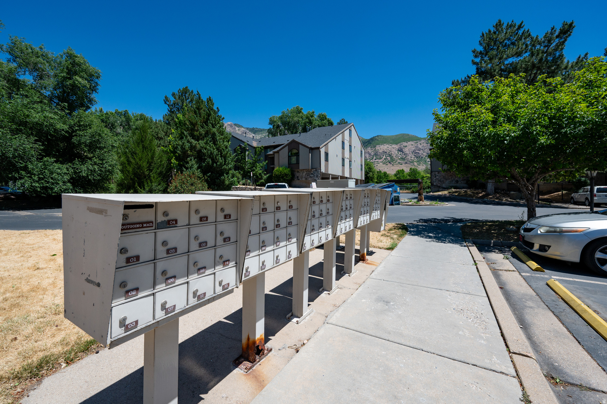 MILLSTONE MANOR - Residential