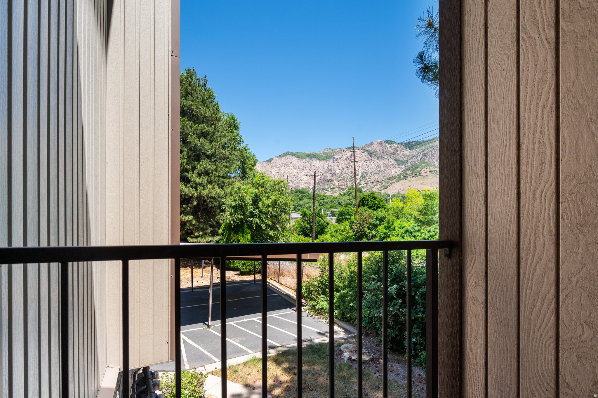 MILLSTONE MANOR - Residential