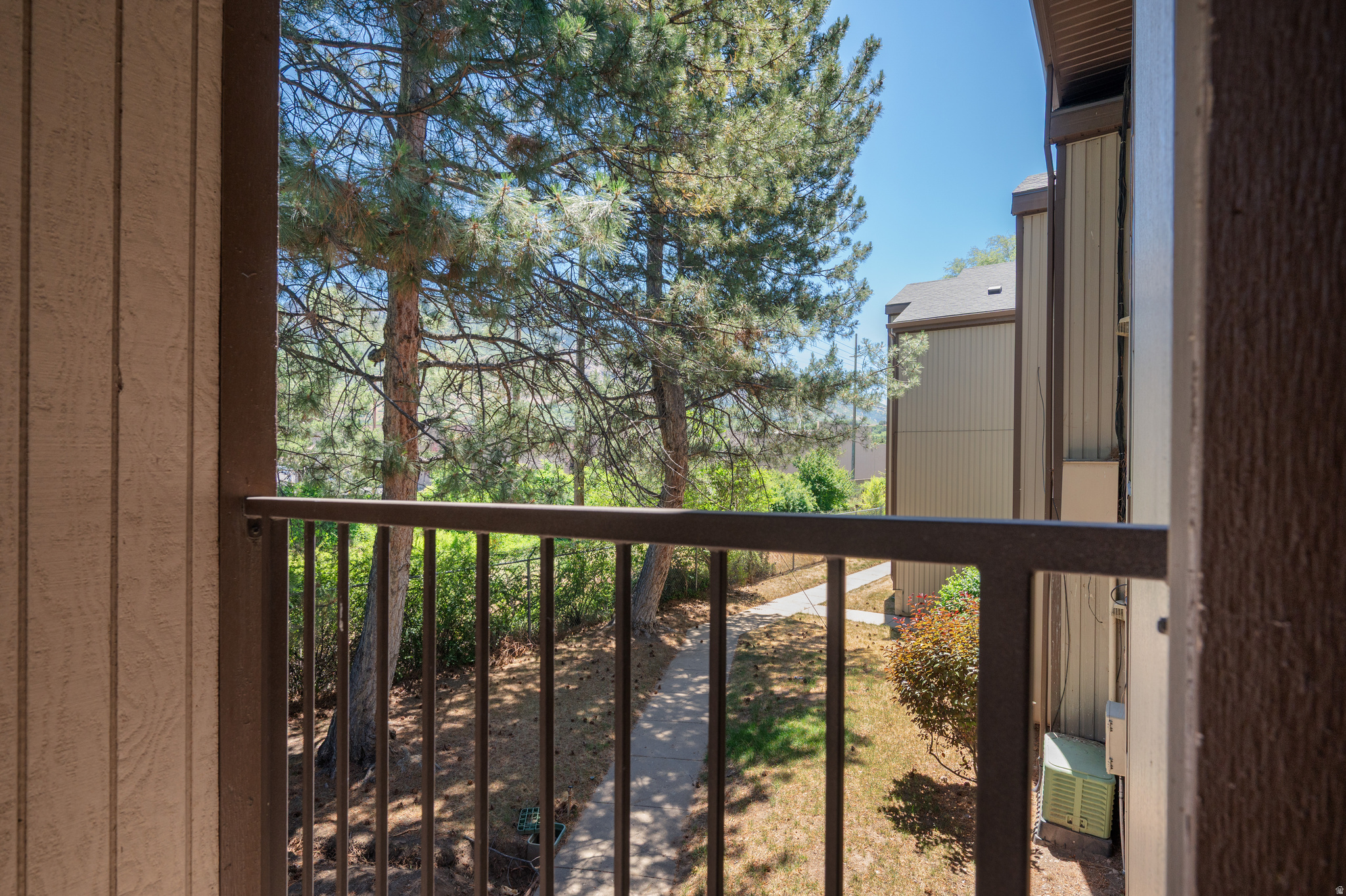 MILLSTONE MANOR - Residential