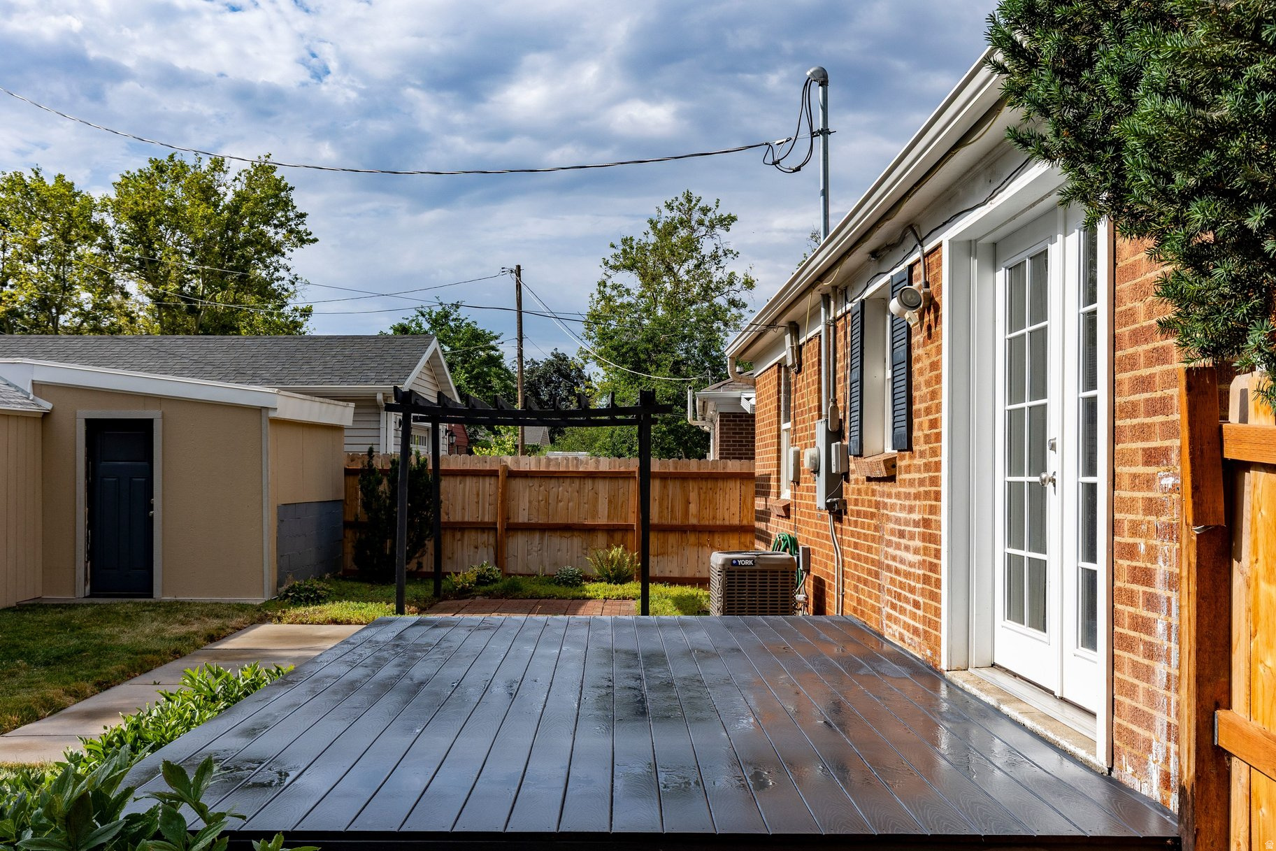 MOUNTAIR ACRES - Residential