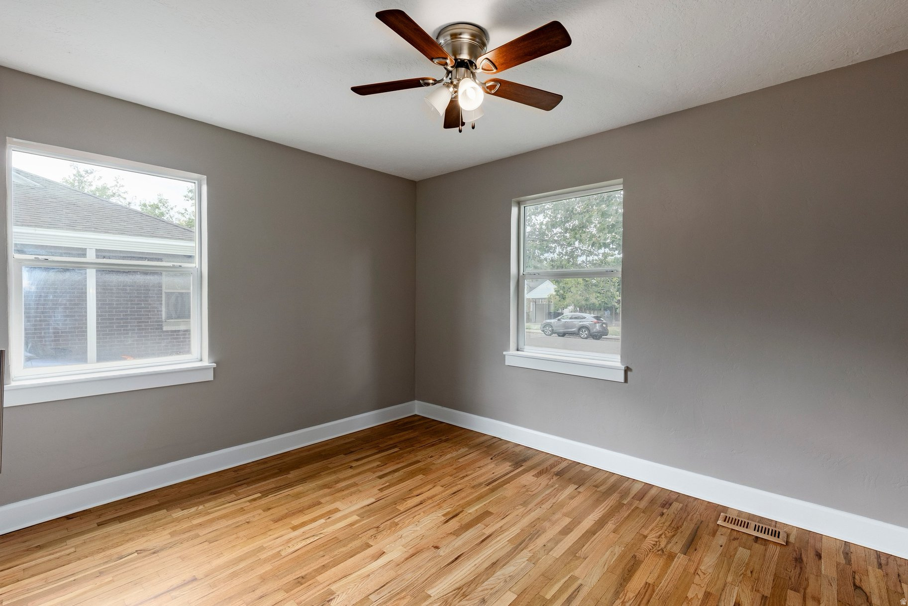 MOUNTAIR ACRES - Residential